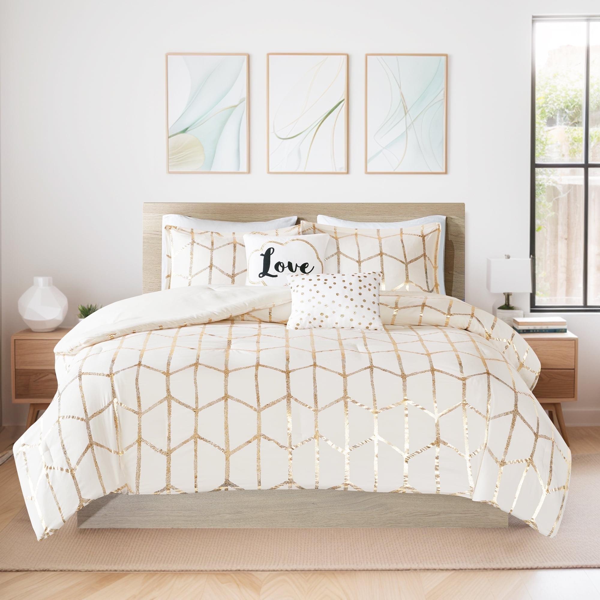 Intelligent Design Raina Metallic Printed Comforter Set