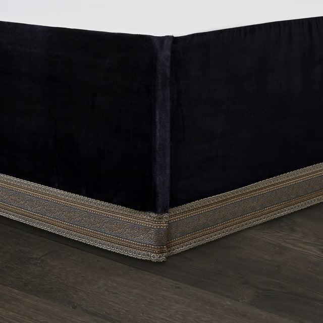 J. Queen New York Amara Comforter Set Queen