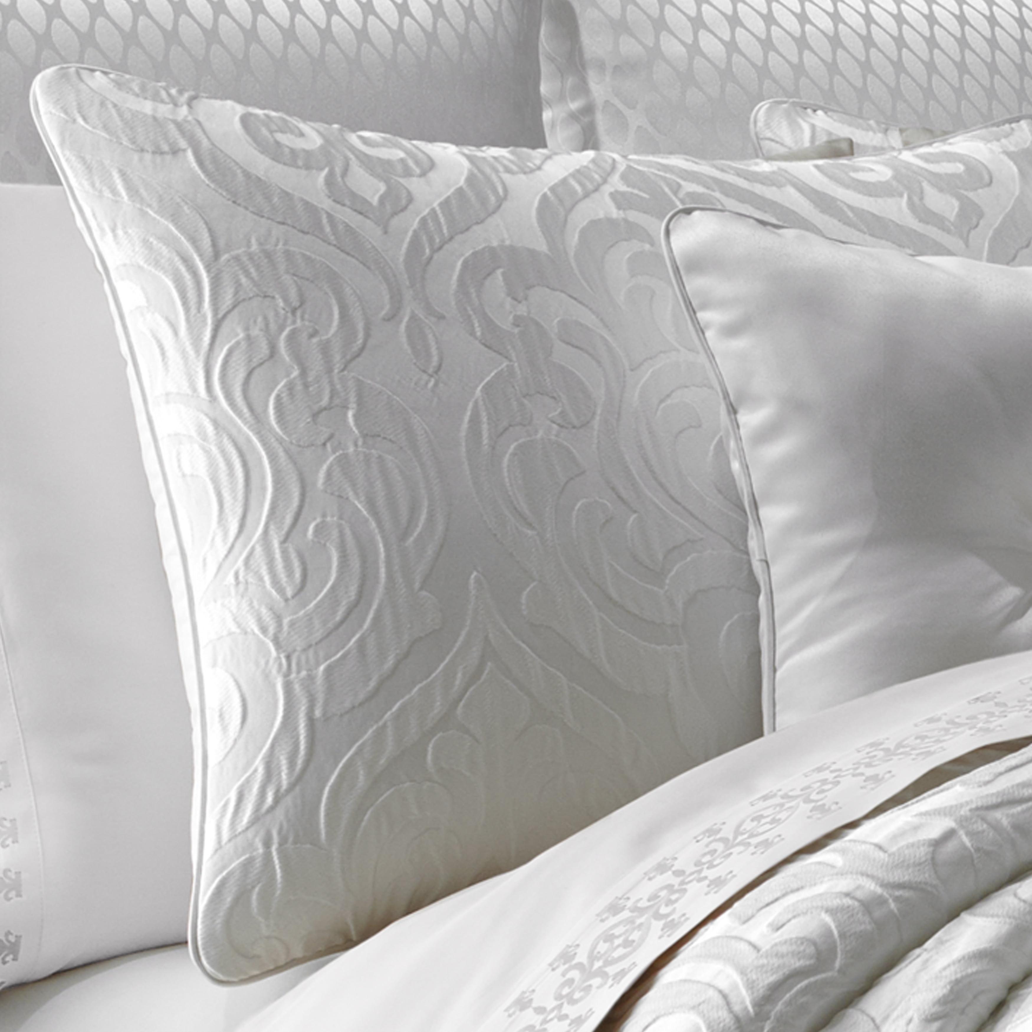 Five Queens Court Antonia Comforter Set