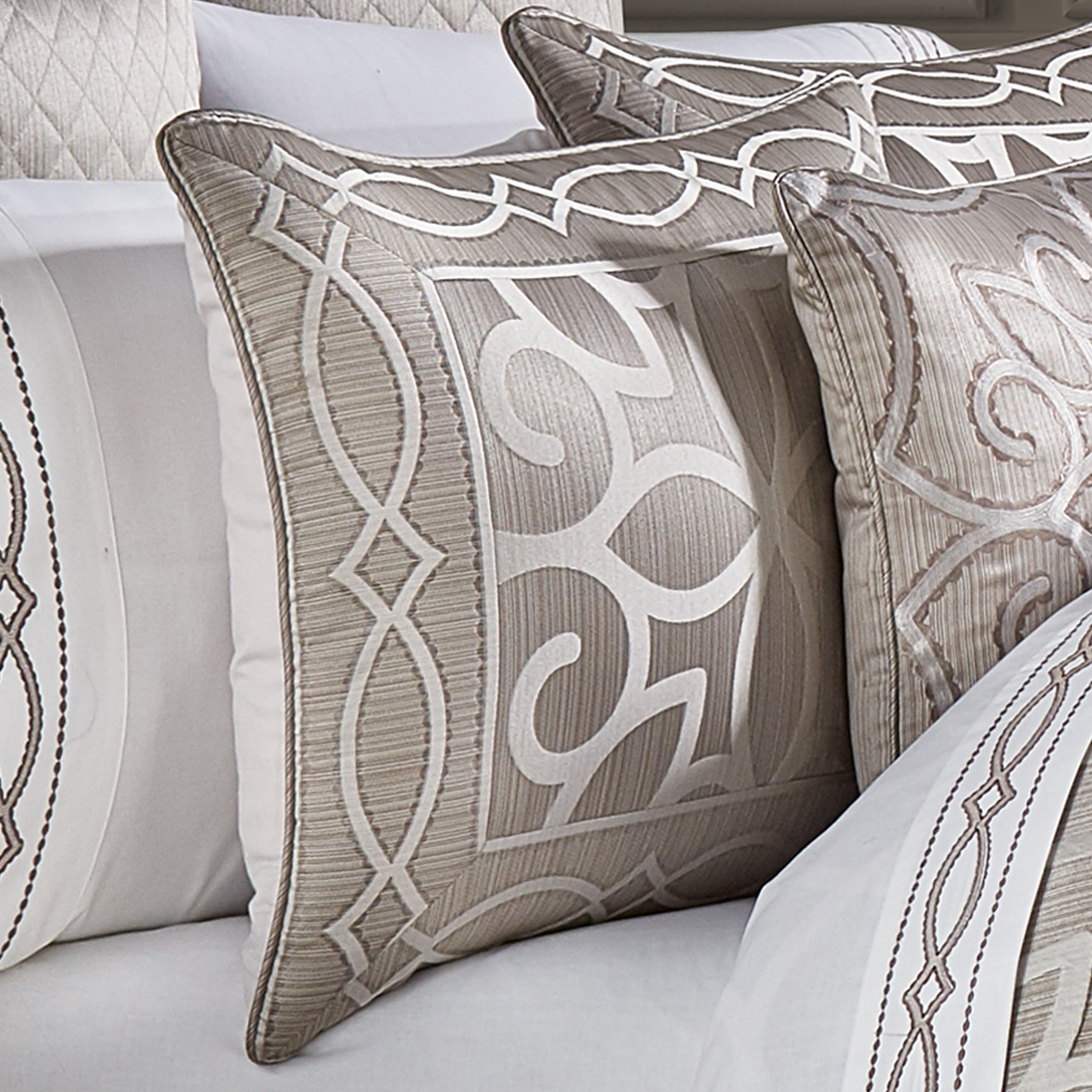 J. Queen New York  Deco Comforter Set Queen