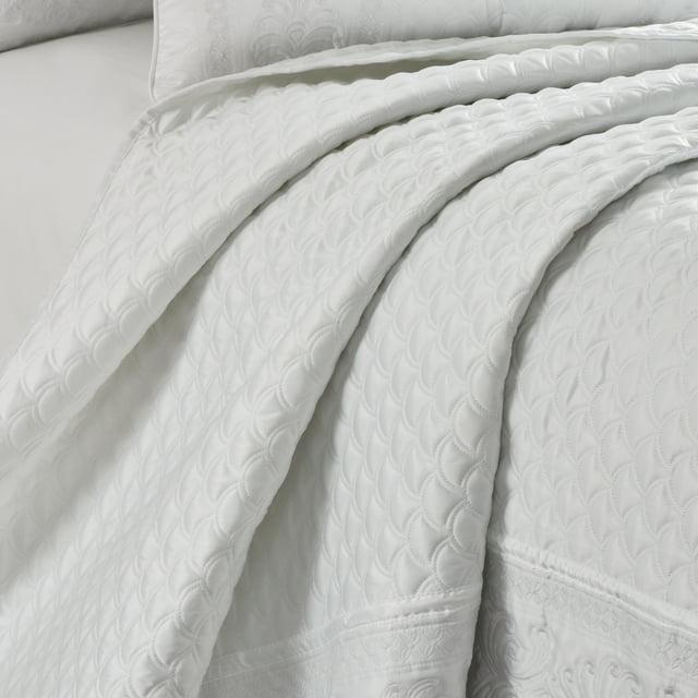 Five Queens Court Lincoln Coverlet & Reviews | Wayfair