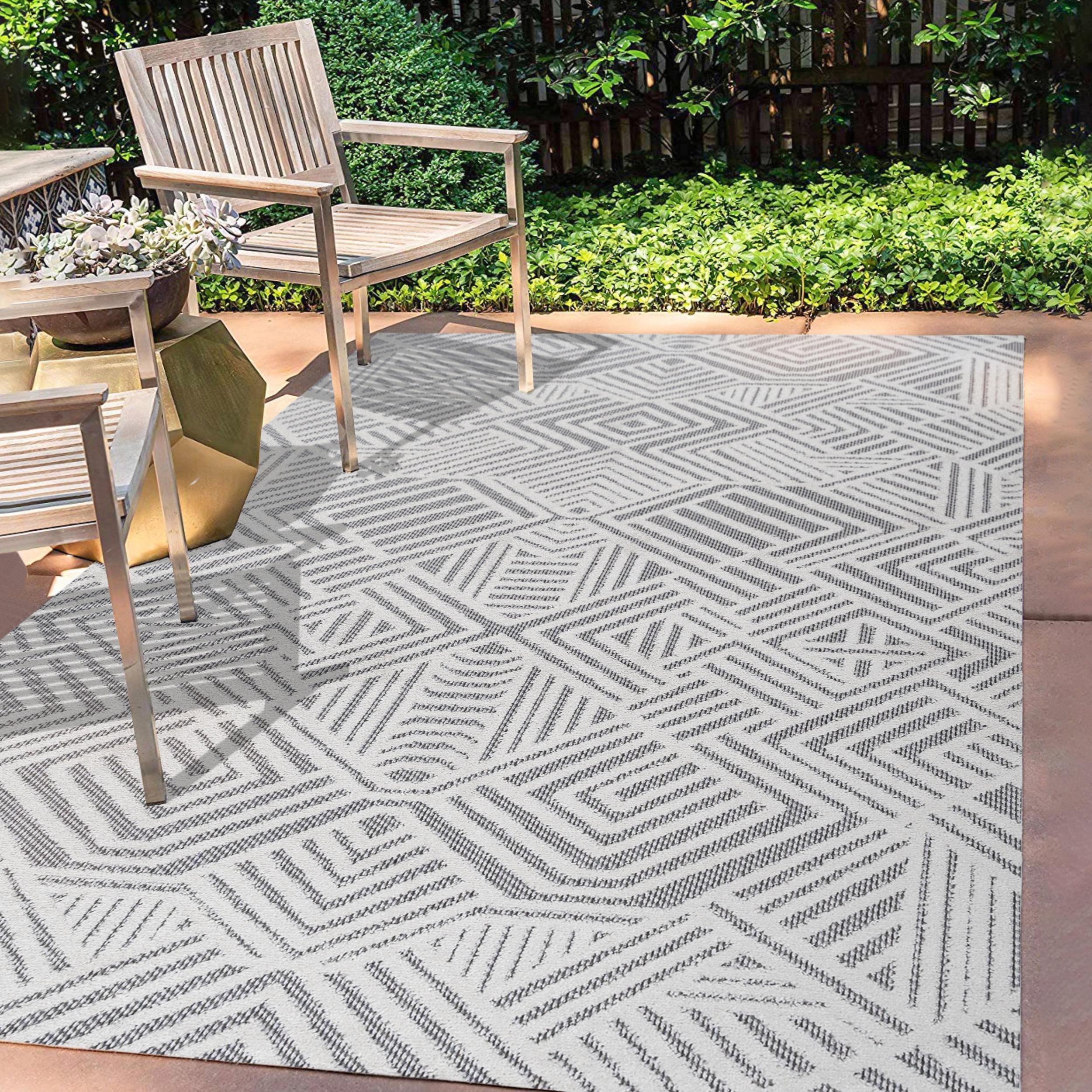 3'x5' Jordan High-Low Pile Art Deco Geometric Indoor/Outdoor Area Rug, White/Black - JONATHAN Y
