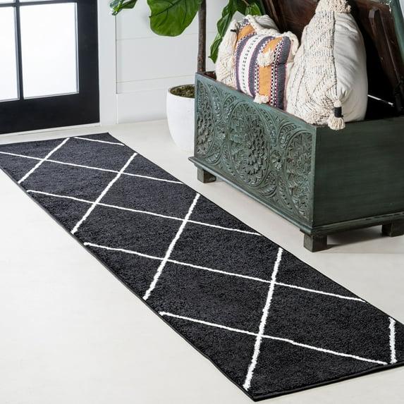 2'x10' Cole Minimalist Diamond Trellis Runner Rug, Black/White - JONATHAN Y