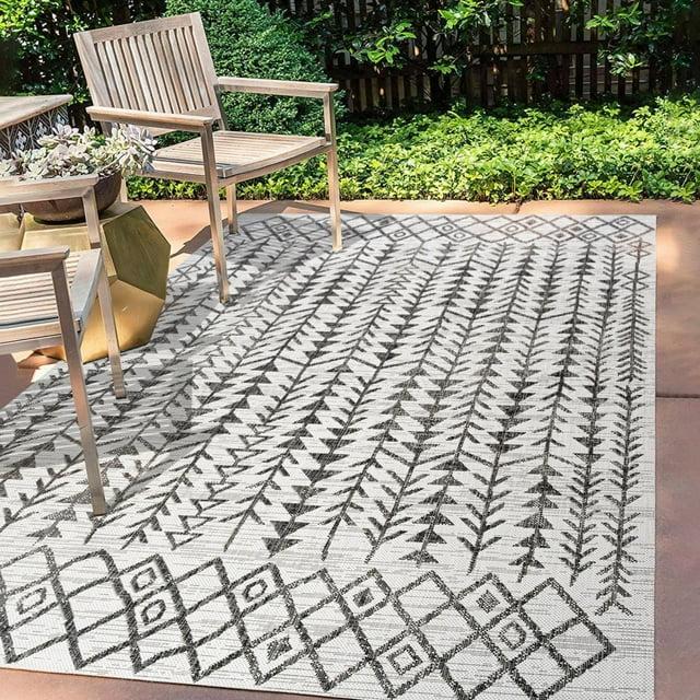 4'x6' Tokay Bohemian Geometric Indoor/Outdoor Area Rug, Ivory/Black - JONATHAN Y
