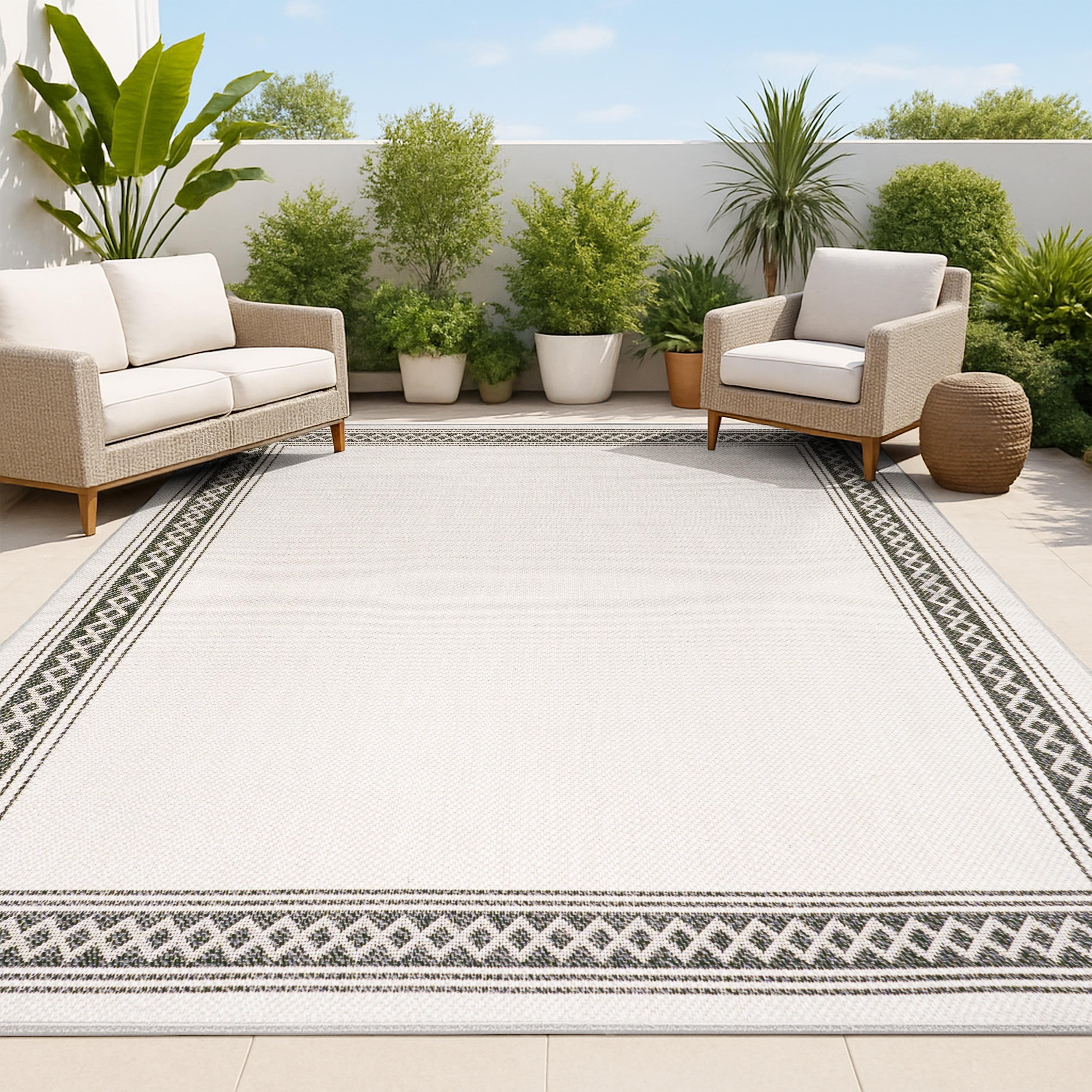 3' x 5' Lucia Classic Diamond Border Indoor/Outdoor Area Rug, Cream/Black - JONATHAN Y