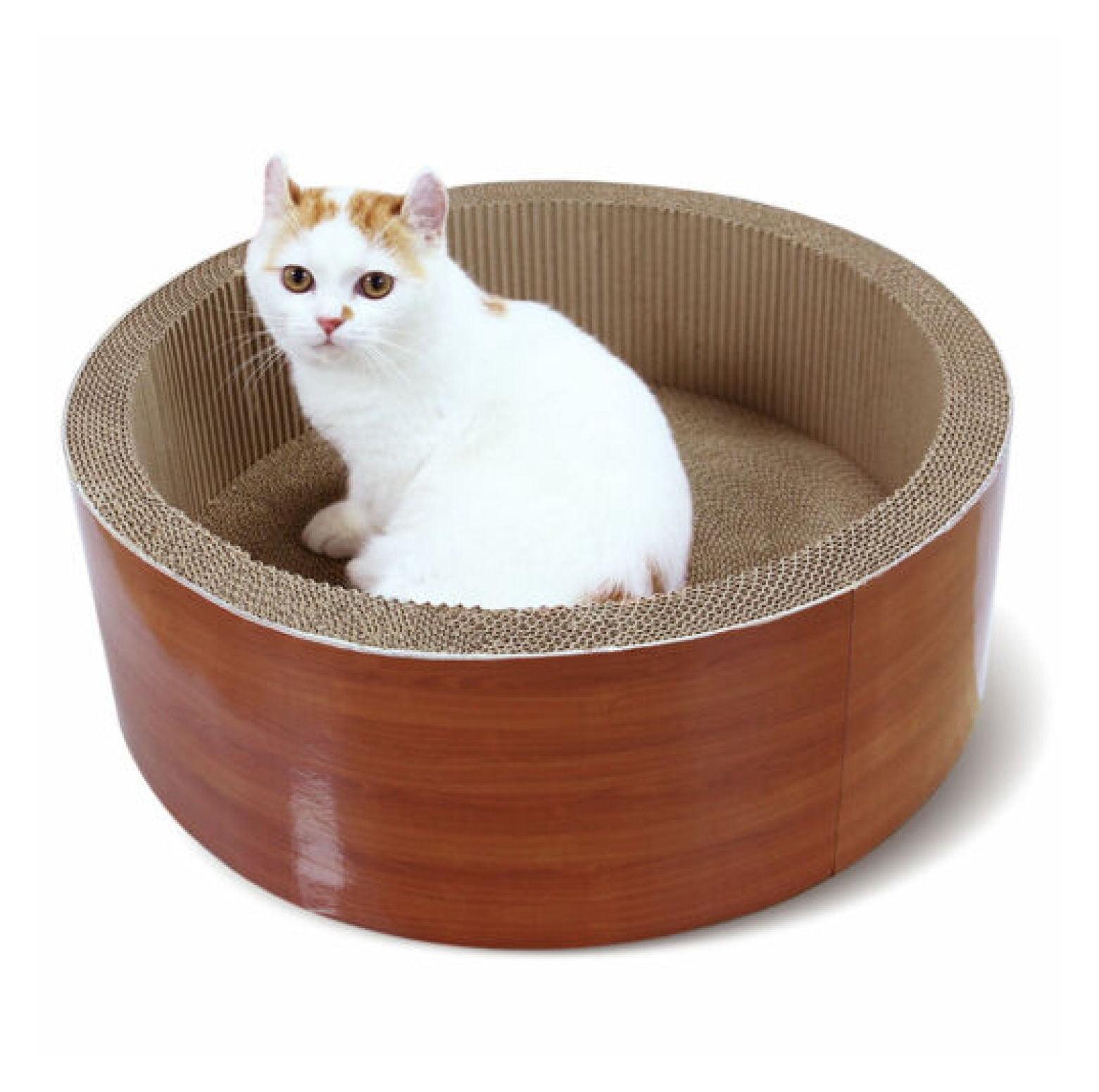 FluffyDream ScratchMe Cat Scratcher Post & Board, Round Cat Scratching Lounge Bed, Durable Pad Prevents Furniture Damage, 17.32'' x 17.32''x 6.11''