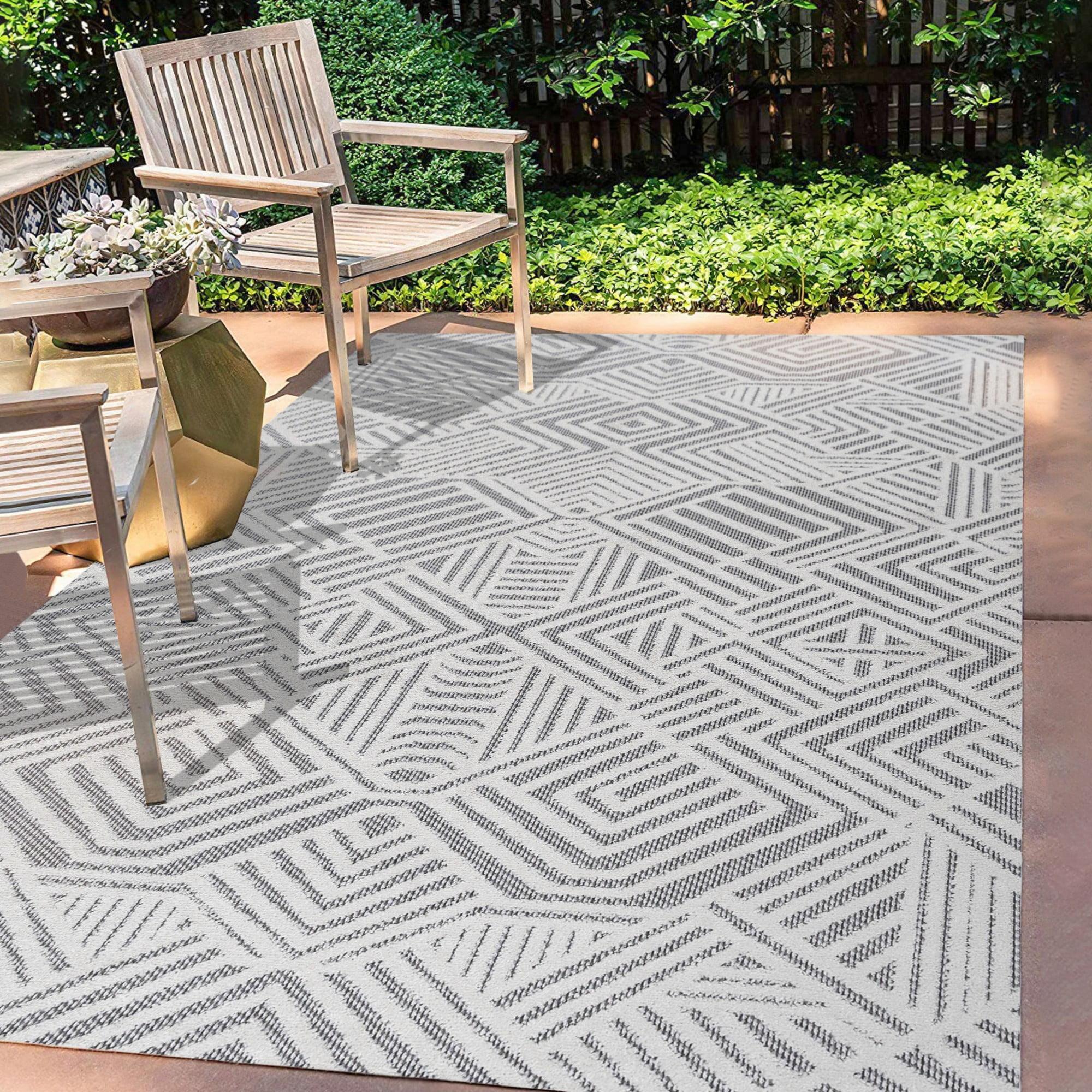 3'x5' Jordan High-Low Pile Art Deco Geometric Indoor/Outdoor Area Rug, White/Black - JONATHAN Y