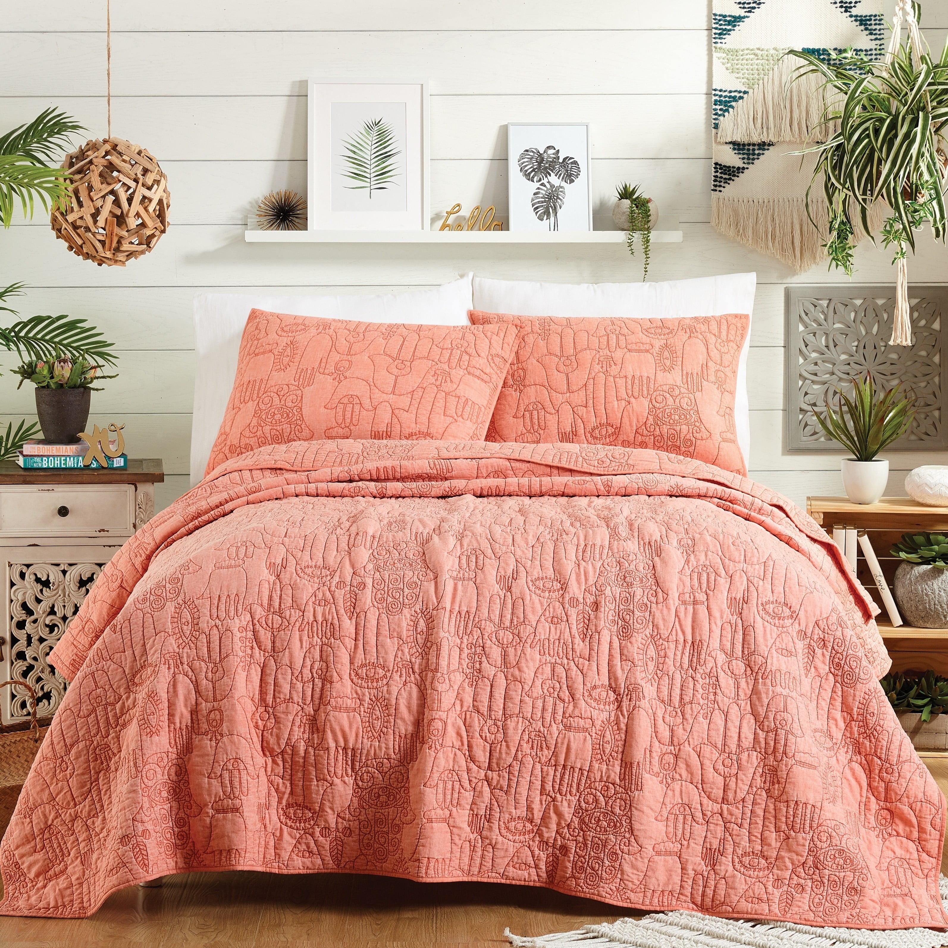 Jungalow Hamsa Solid Embroidered 3-Piece Quilt Set