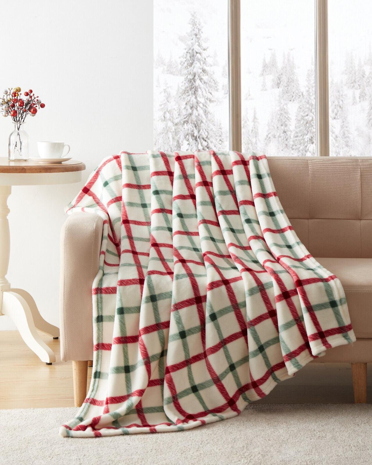 Festive Christmas Plaid Ultra Plush Fleece Throw Blanket