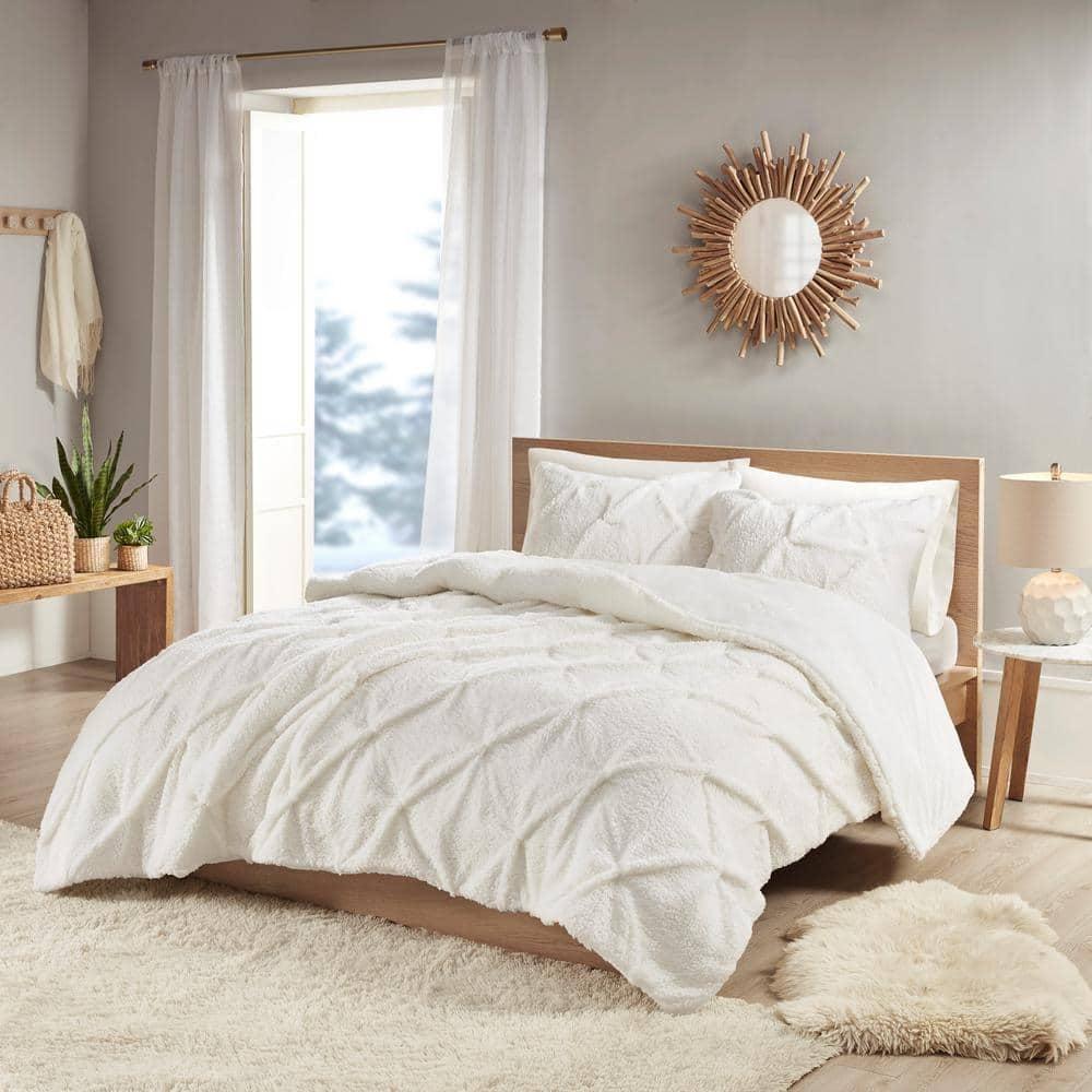 Ivory Pintuck Sherpa Down Alternative Full Comforter Set