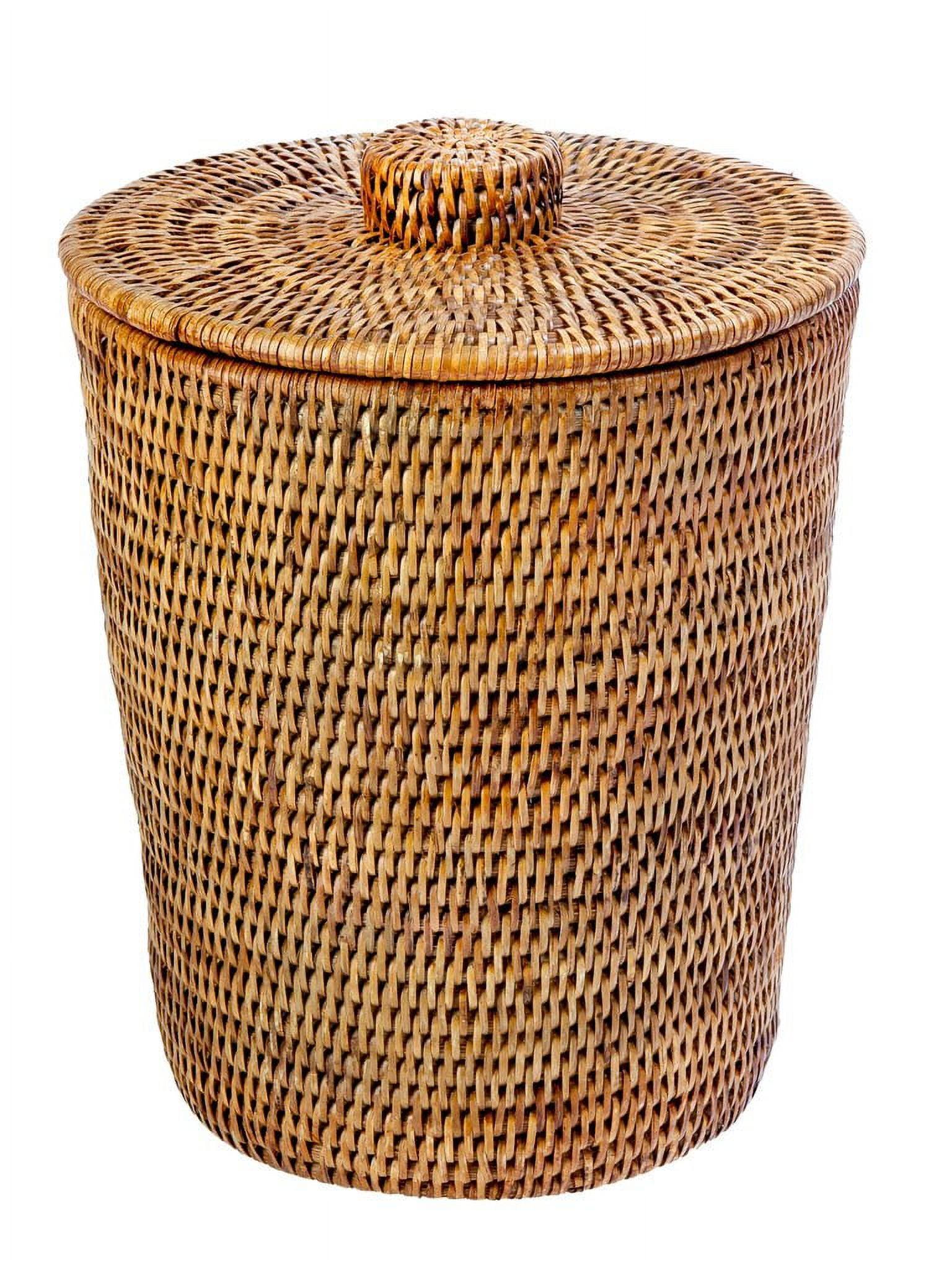 Kouboo La Jolla Rattan Wastebasket Round Plastic Insert & Lid, Waste Basket for Bedroom, Living Room, and Bathroom, Small, Honey Brown