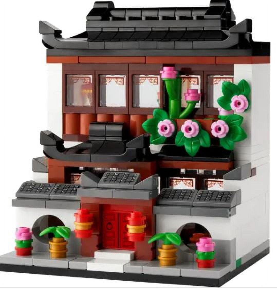 LEGO Houses of the World 4 Interlocking Block Building Set, 318 Count