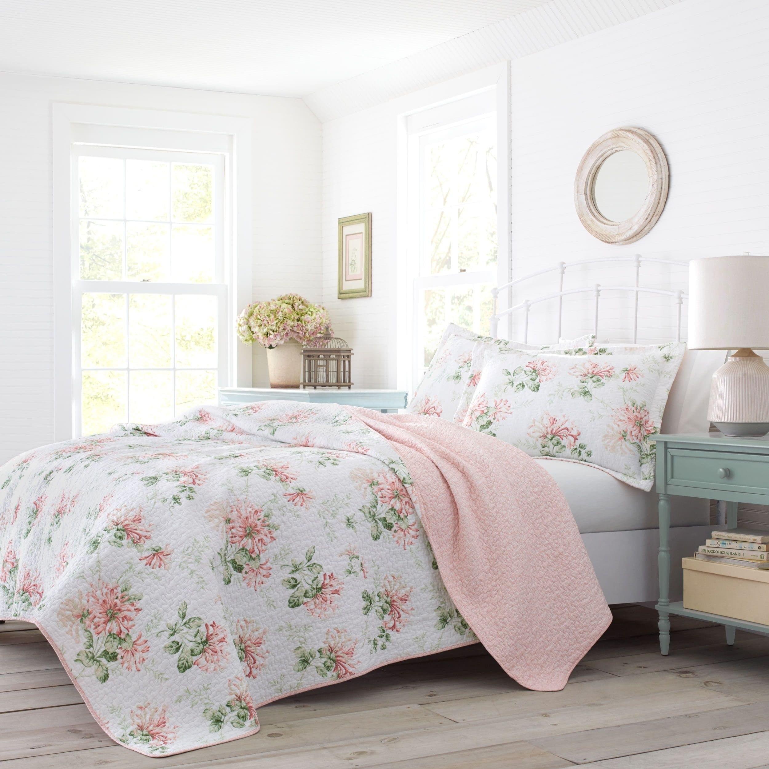 Honeysuckle Reversible Quilt Set Pink - Laura Ashley