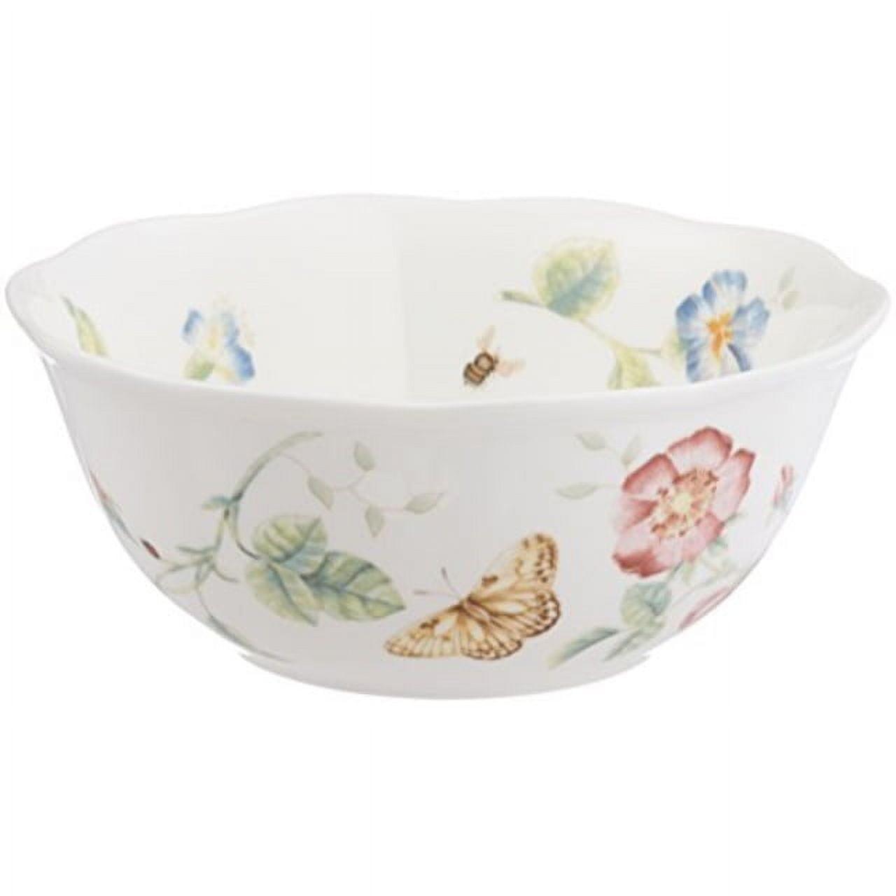 Large Colorful Ceramic All-Purpose Bowl with Scallop Embellishment