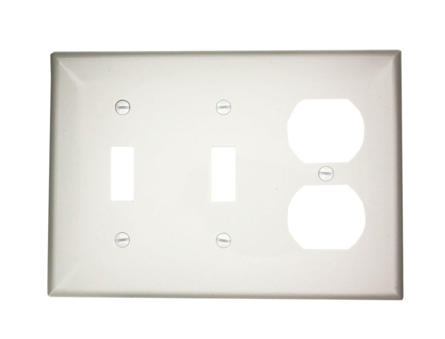 Leviton 80721-W WH WP 3G 2TGL 1DUP NYLON
