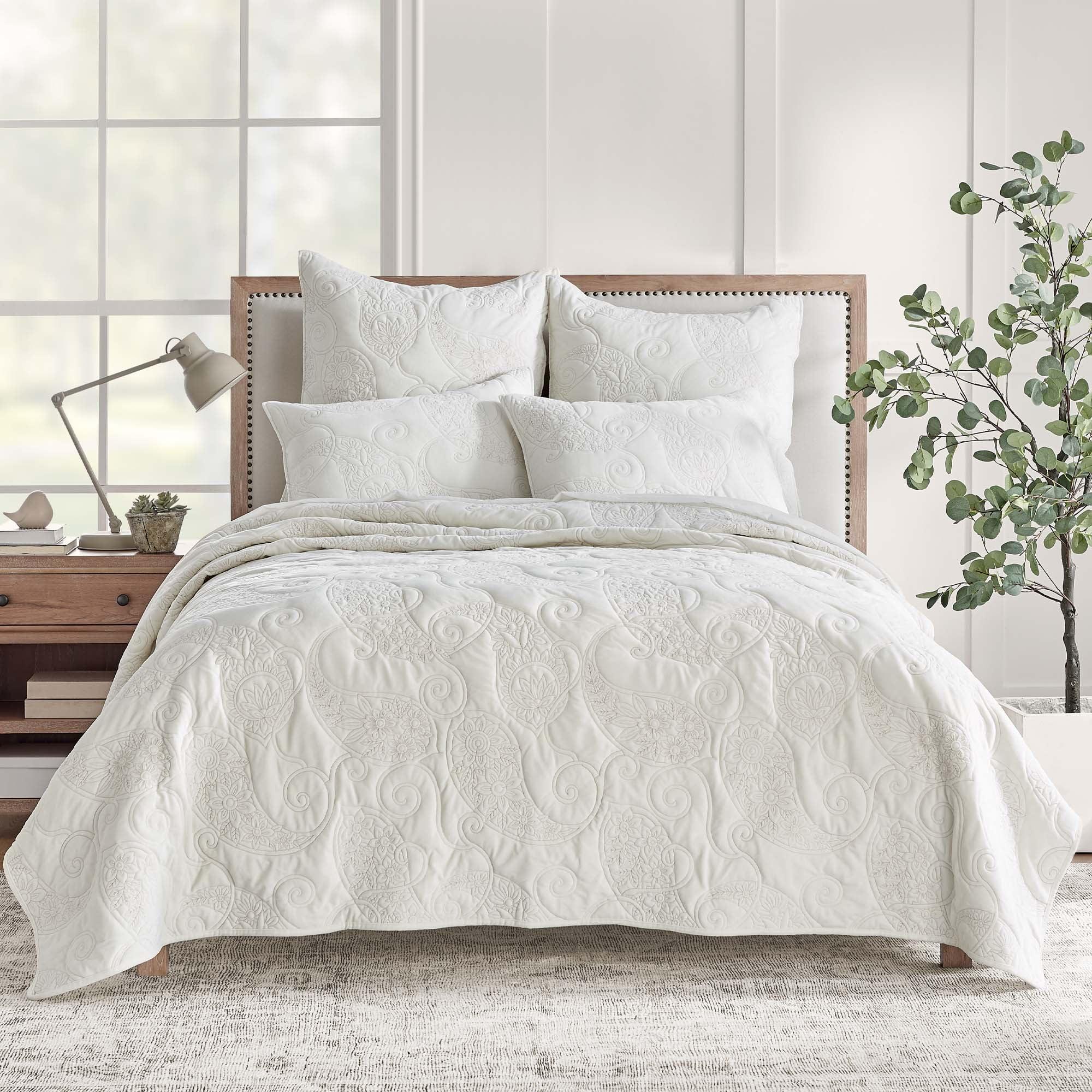 Cream Velvet Reversible King Quilt Set with Microfiber Back