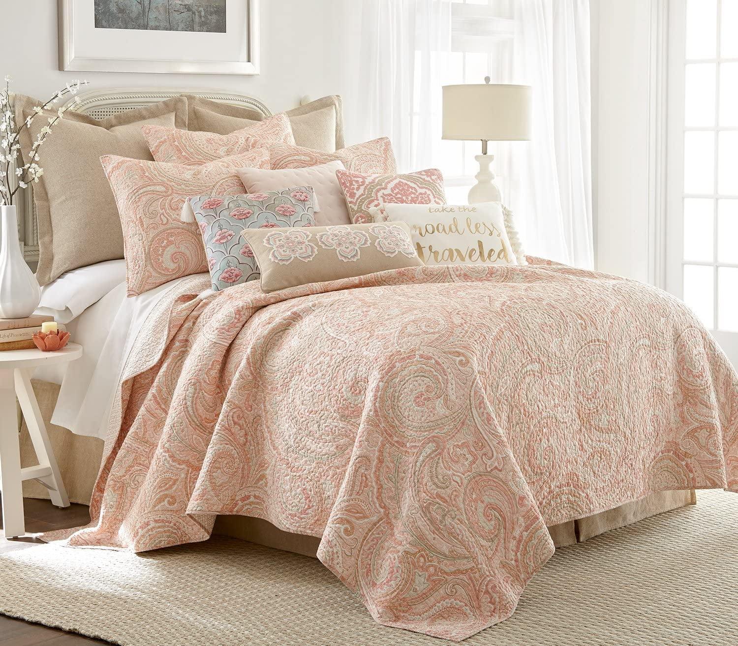 Spruce Coral Quilt Set - One Twin/Twin XL Quilt and One Standard Sham - Levtex Home