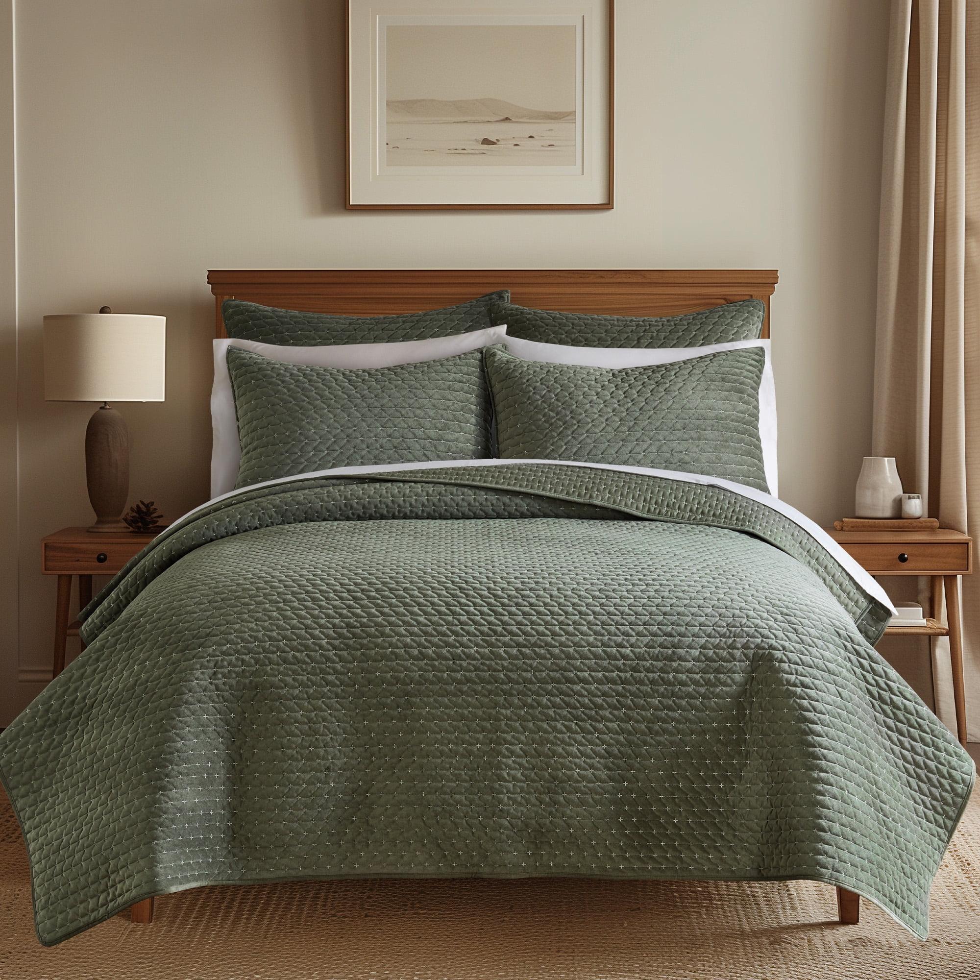 Velvet Stitch Green with White Full/Queen Quilt Set - Levtex Home