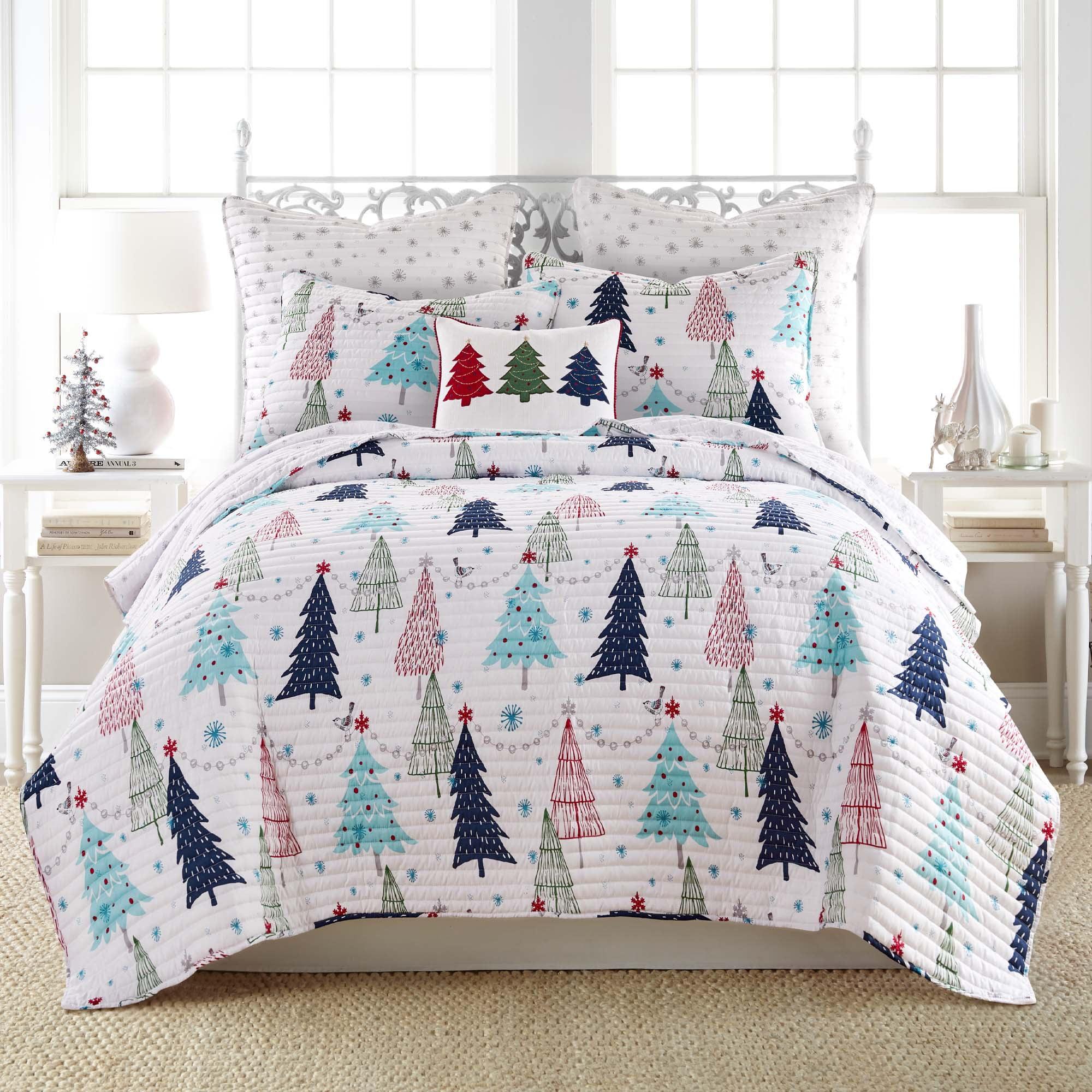 White Pine Reversible Full Quilt Set with Graphic Detail