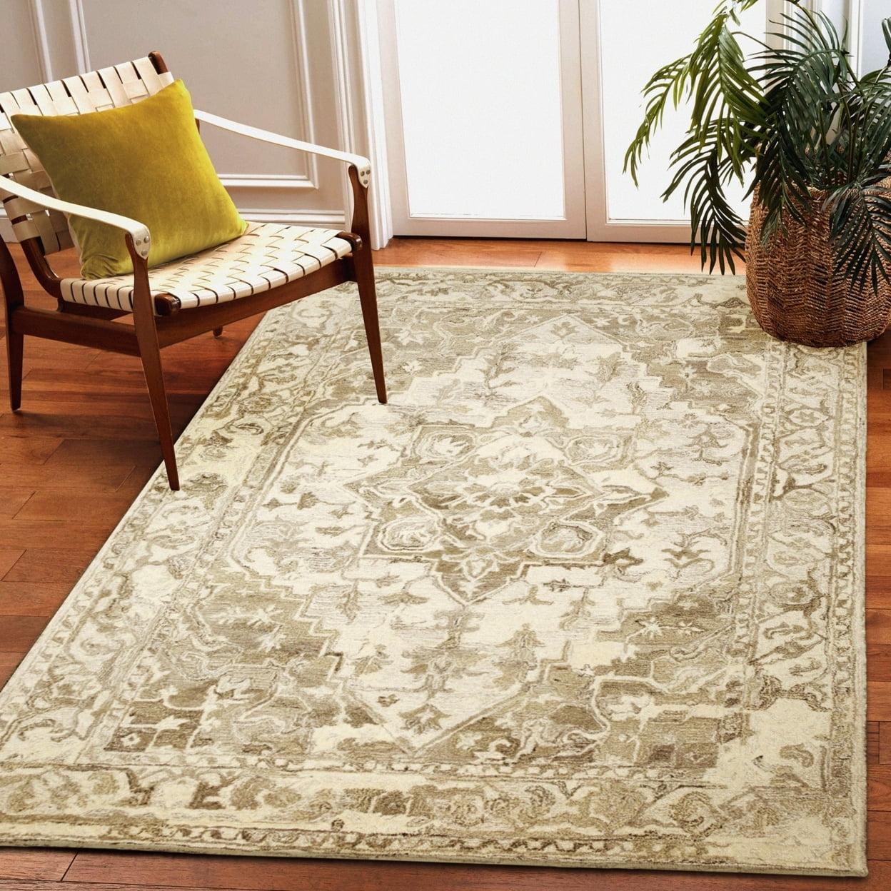 Ivory Medallion Handmade Wool Rug 5' x 7'