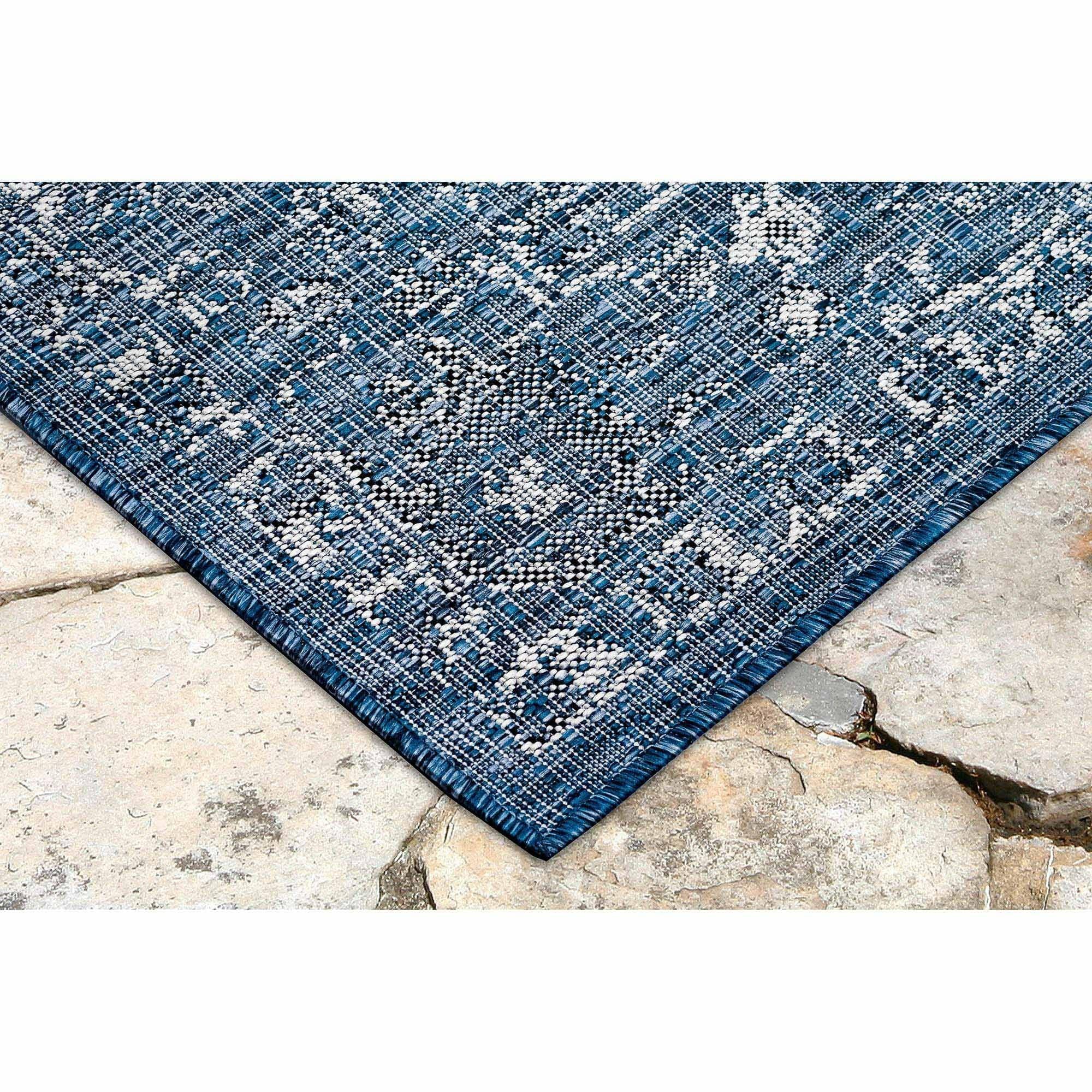 Liora Manne Carmel Vintage Floral Indoor/Outdoor Rug Navy 4'10" x 7'6"