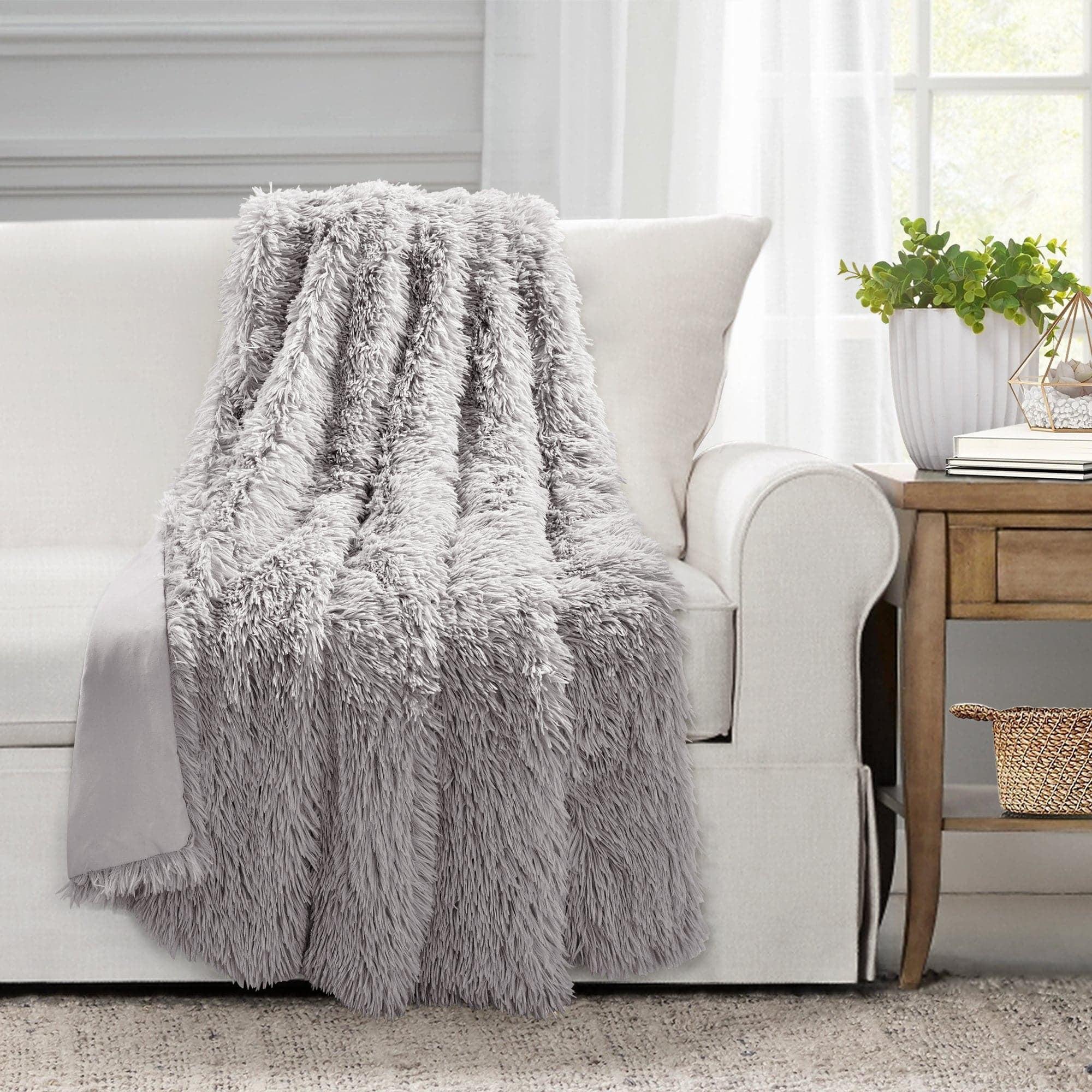 50"x60" Emma Faux Fur Throw Blanket - Lush Décor