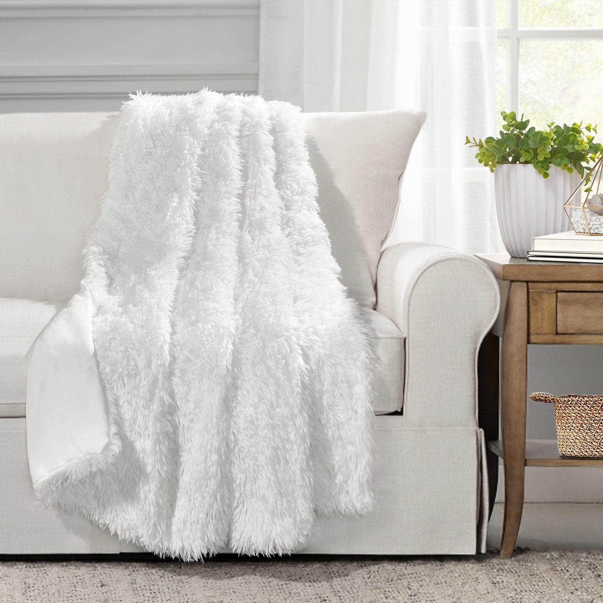 50"x60" Emma Faux Fur Throw Blanket - Lush Décor