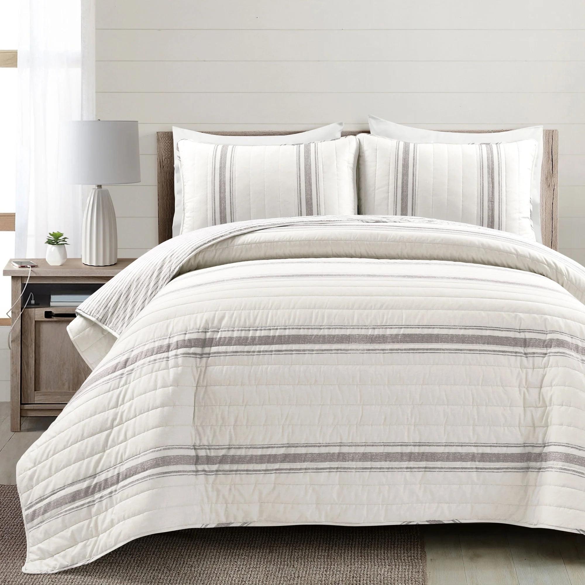 Gray Full Cotton Reversible Quilt Set with Stripes