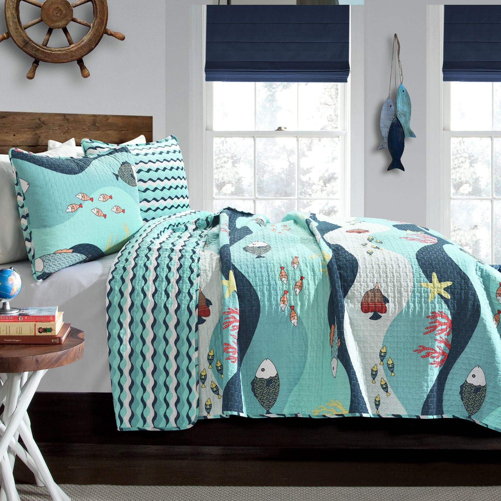 Full Blue Cotton Reversible Kids' Sea Life Quilt Set