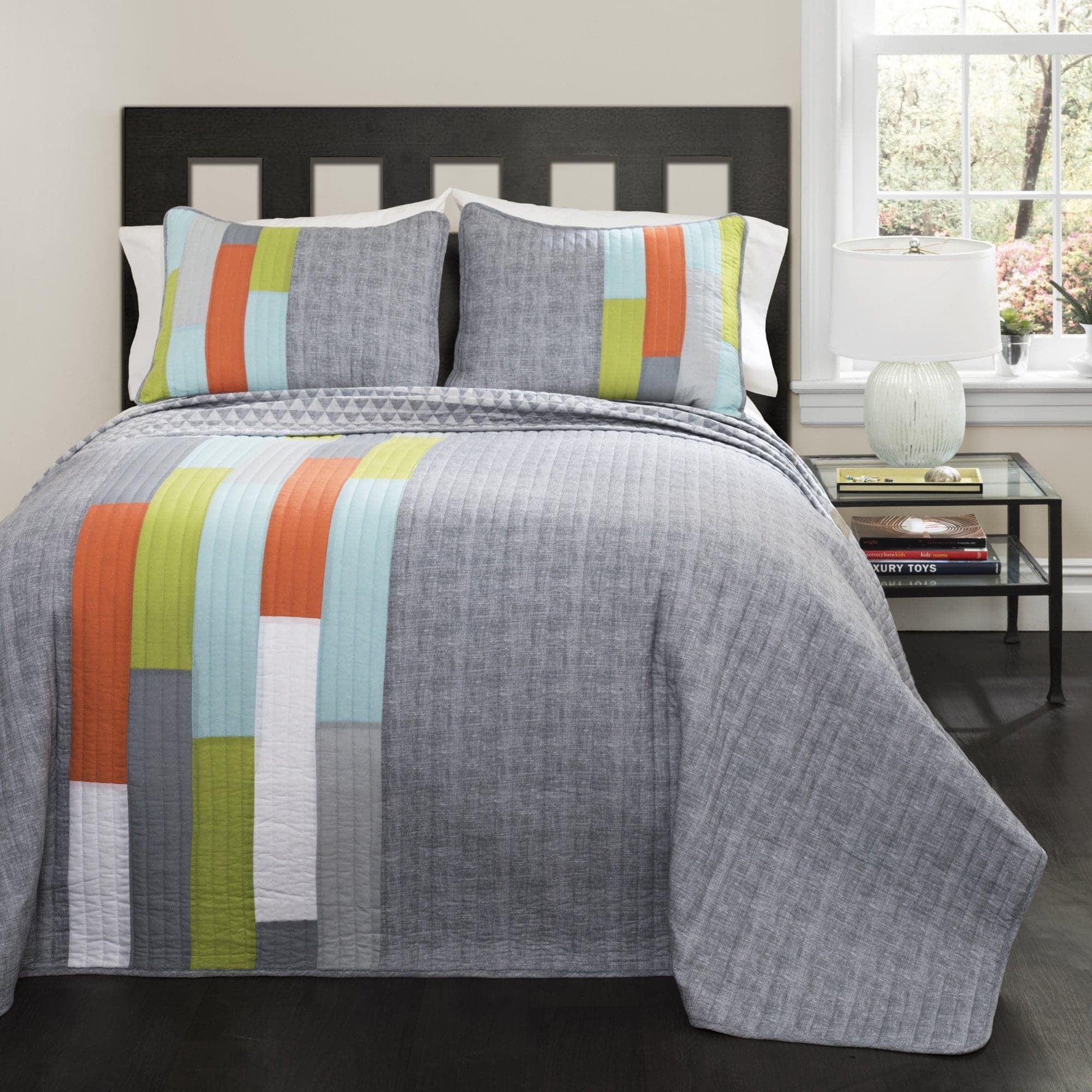 Shelly Reversible Modern & Contemporary Quilt Set