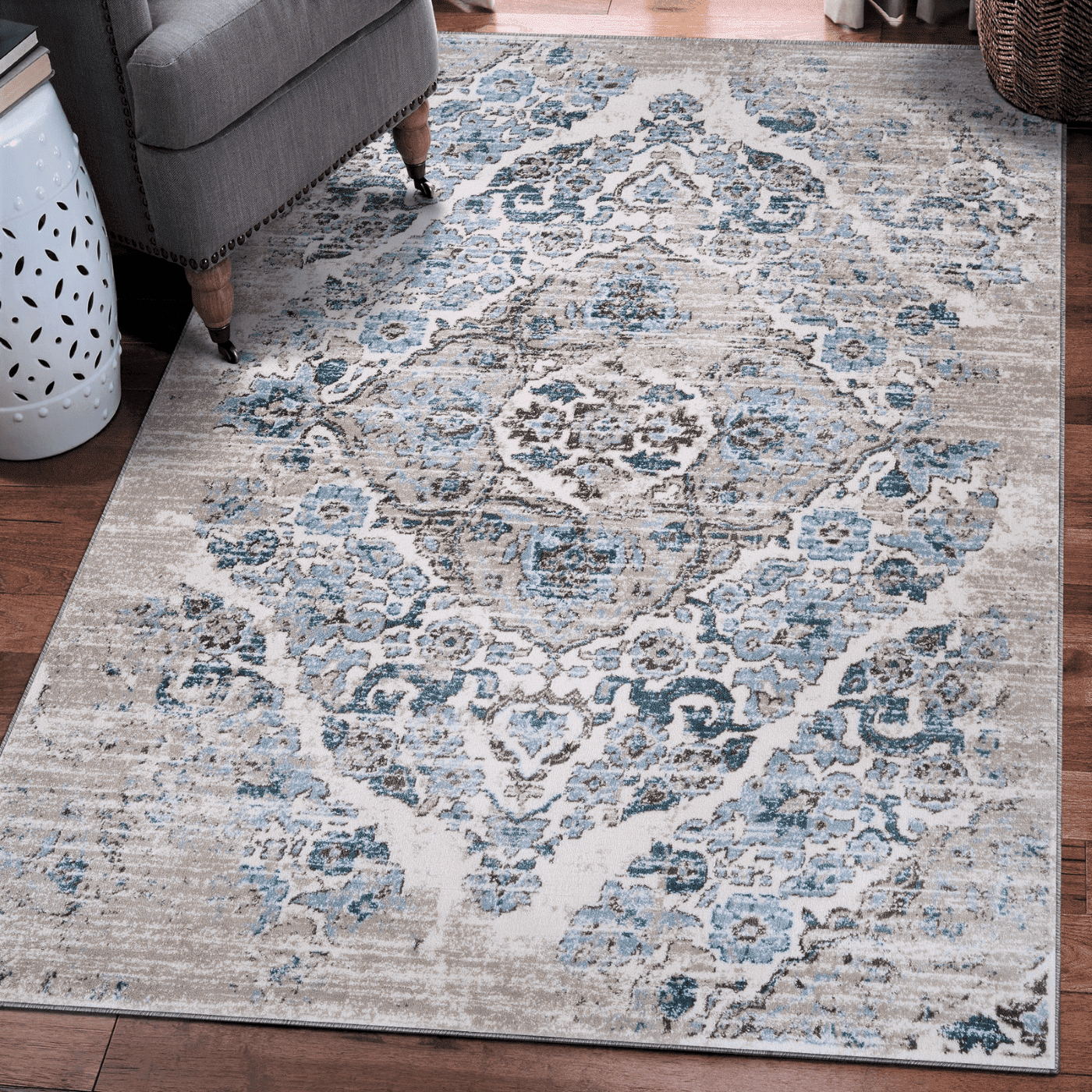 Luxe Weavers Victoria Collection Cream 4x5 Floral Area Rug