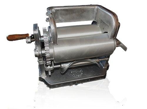 Gonzalez Aluminum Manual Corn Tortilla Maker with Adjustable Rollers