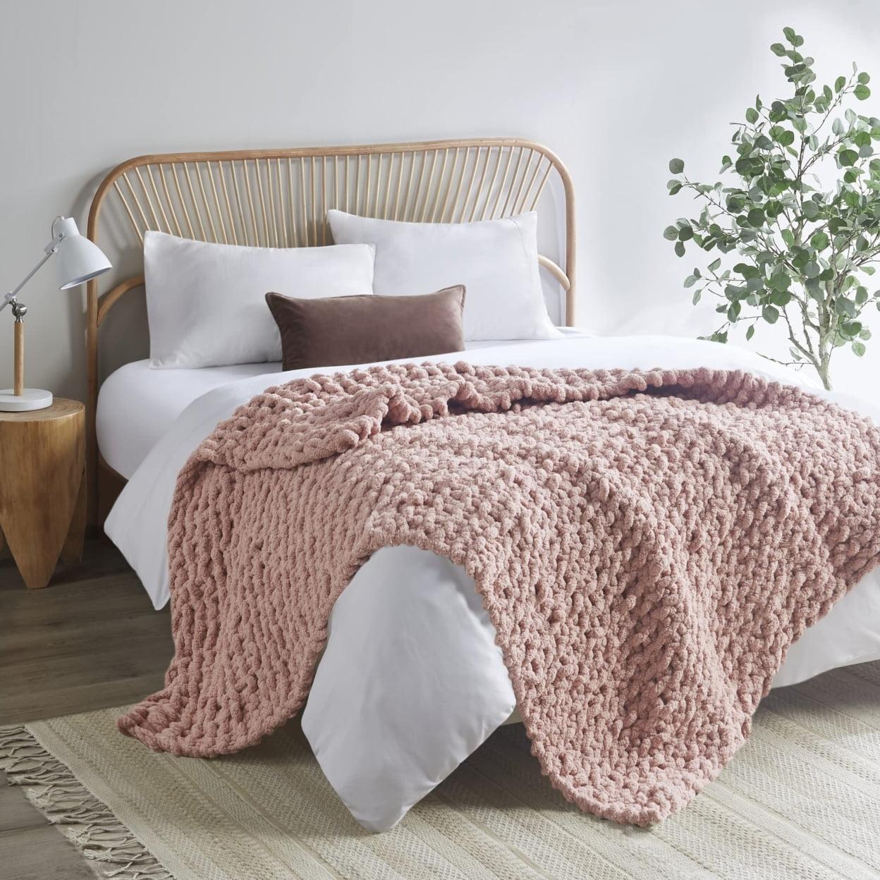 Blush Chenille Luxurious Chunky Knit 50"x60" Throw Blanket