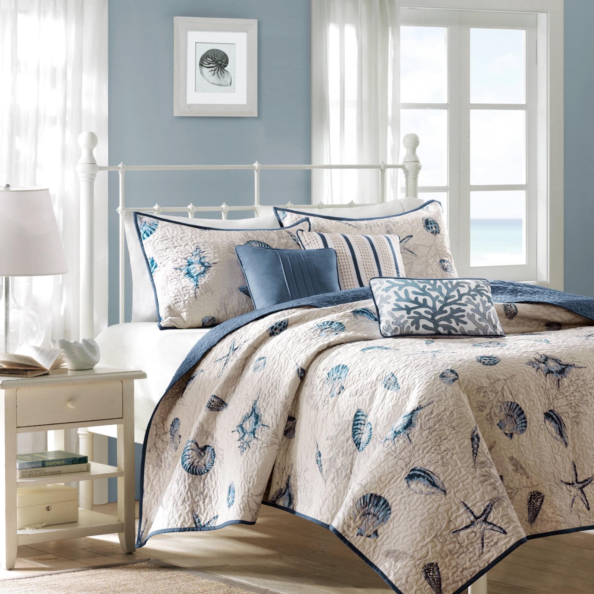 Coastal Charm Ivory & Deep Blue Microfiber Full/Queen Coverlet Set