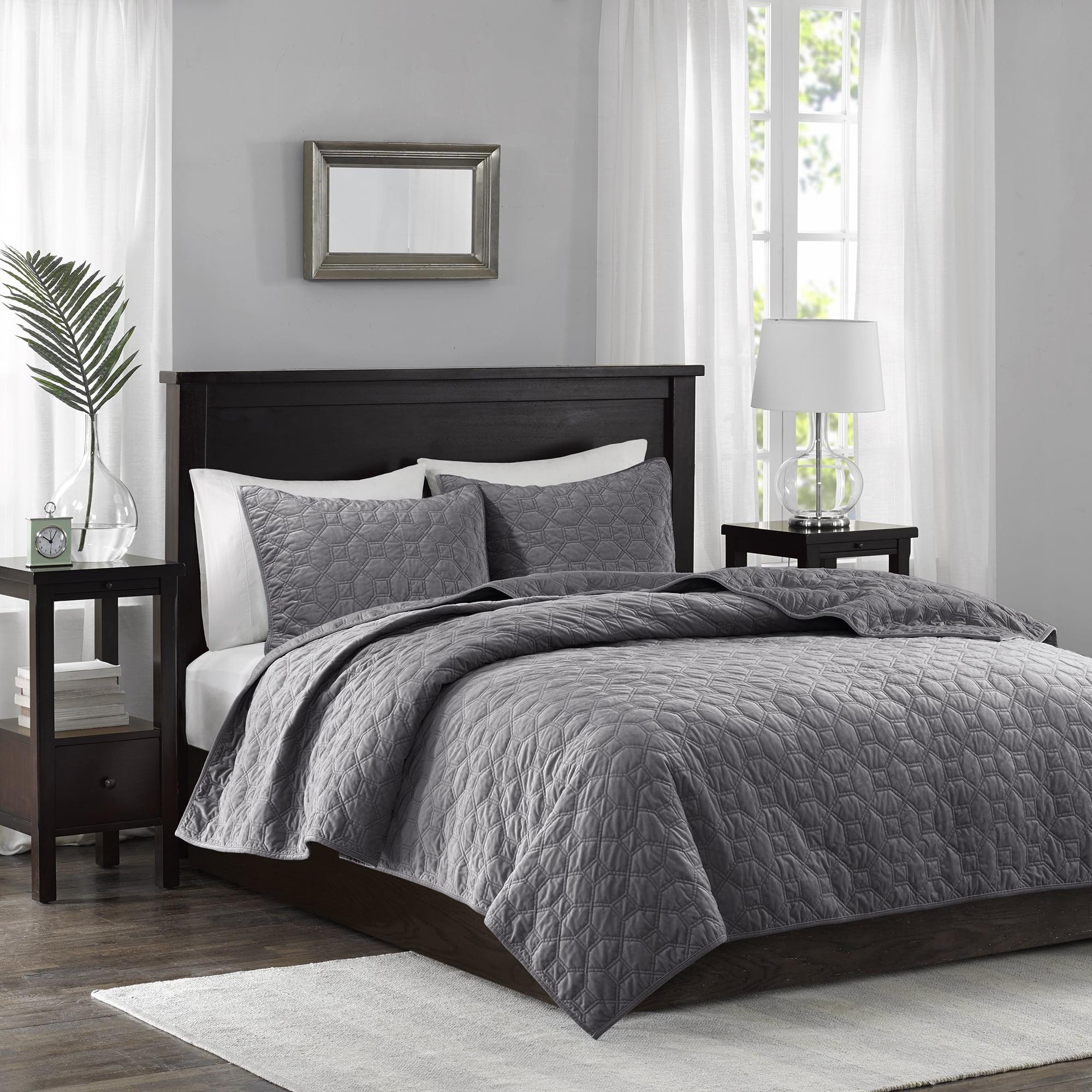 Madison Park Harper 3 Piece Velvet Quilt Set