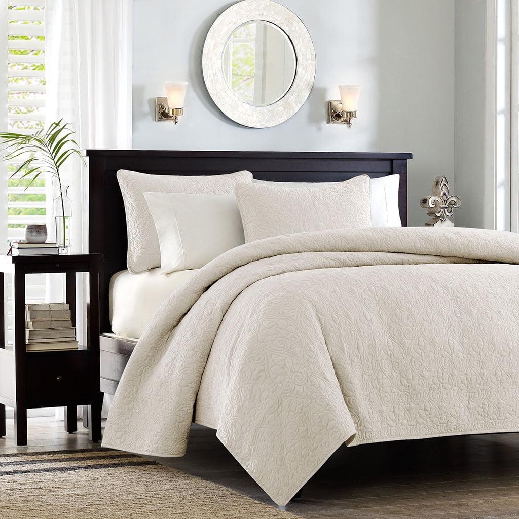 Madison Park Quebec Reversible Quilt Set