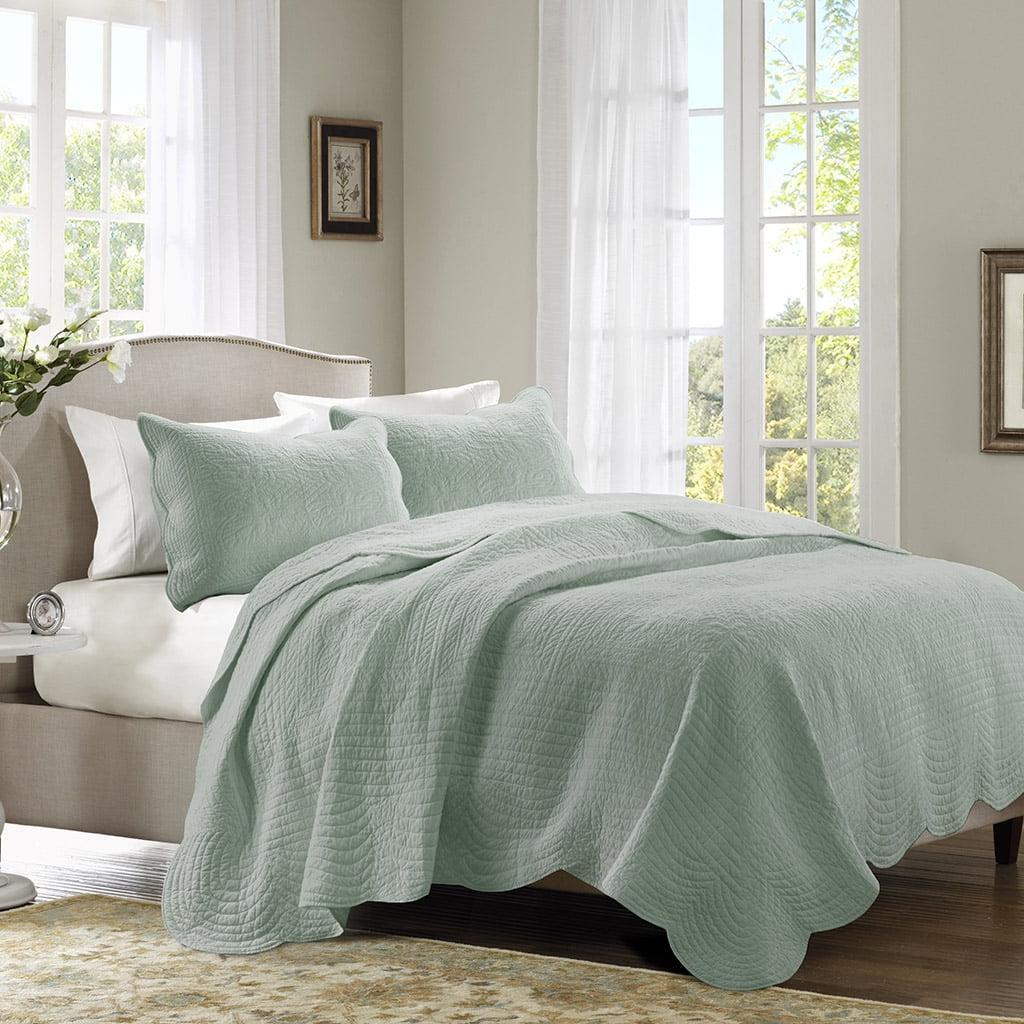 Tuscany Scalloped Edge Quilt Set