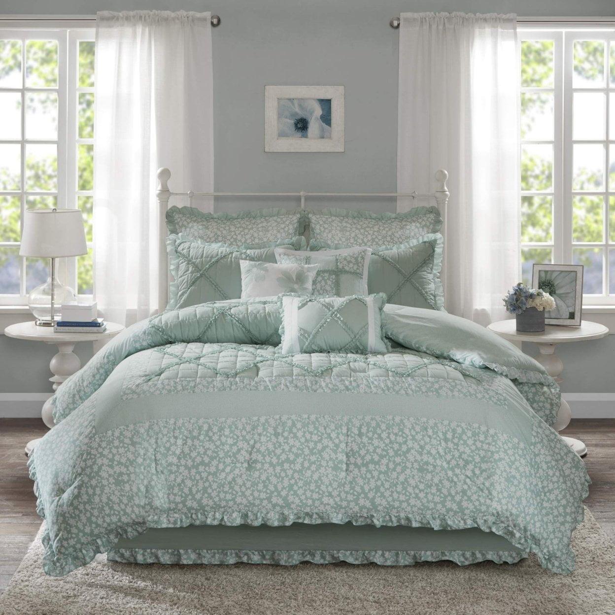 Mindy Traditional 9 Piece Comforter Set