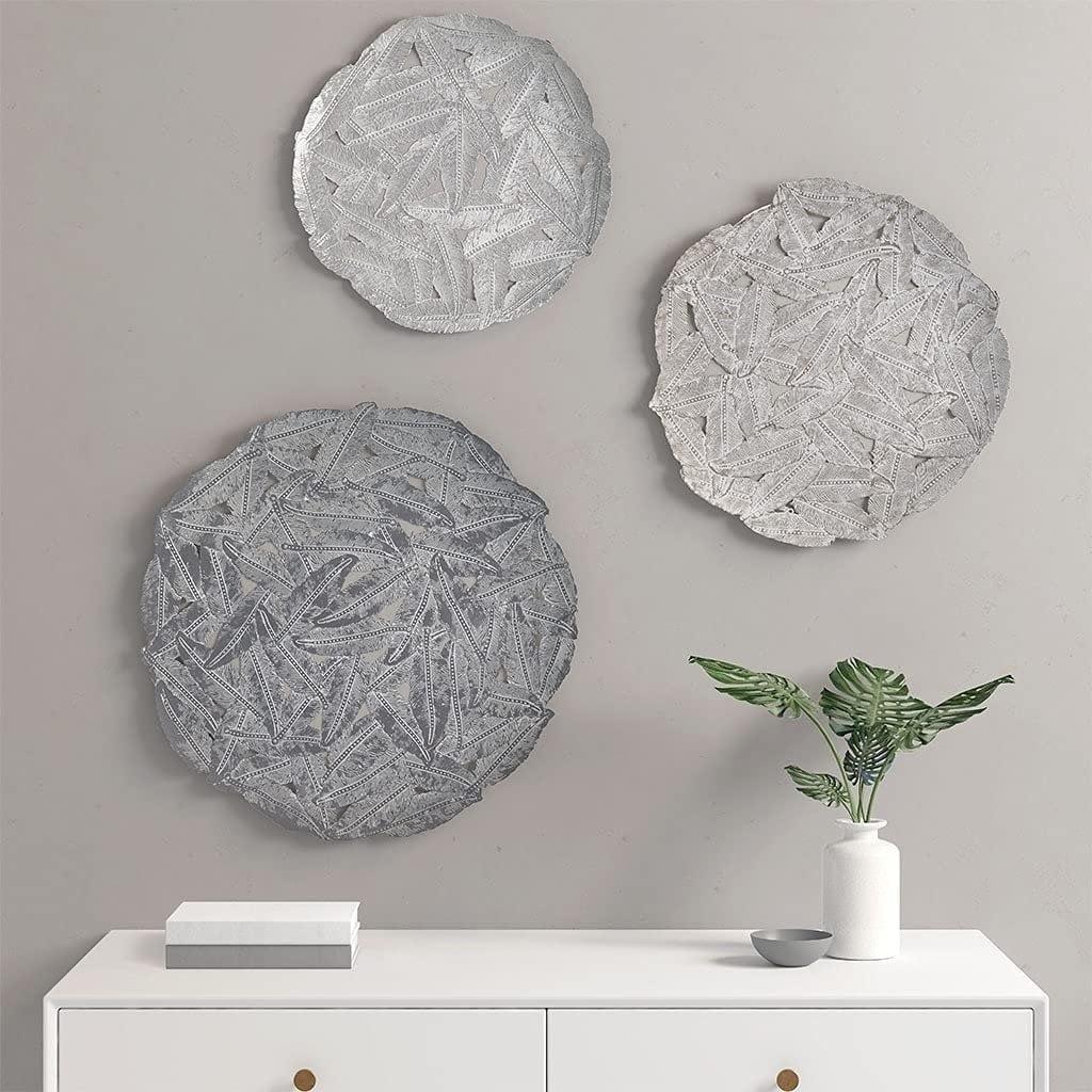 Dakota Fields Textured Feather 3-Piece Metal Disc Wall Decor Set