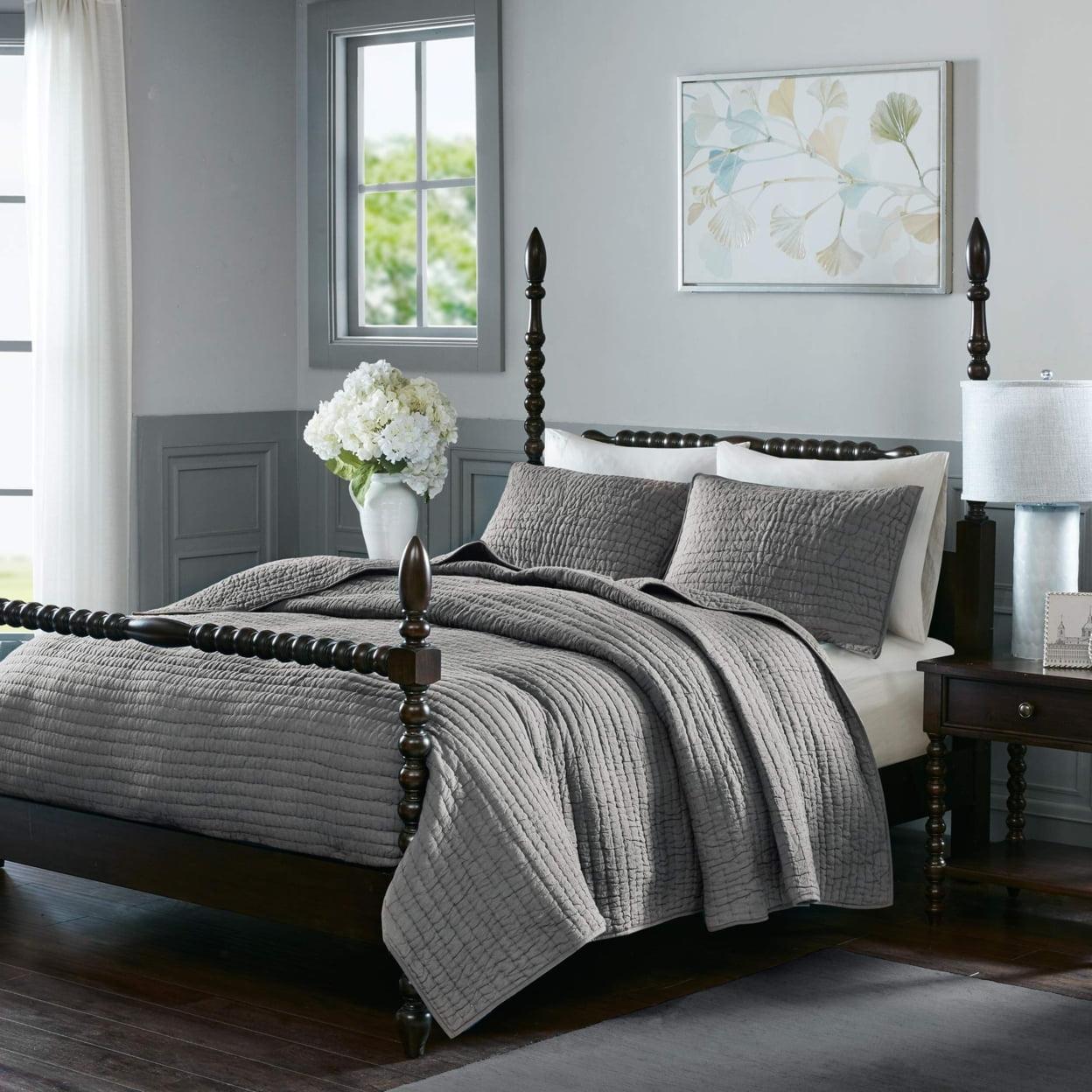 Madison Park Signature Serene 3 Piece Hand Quilted Cotton Quilt Set