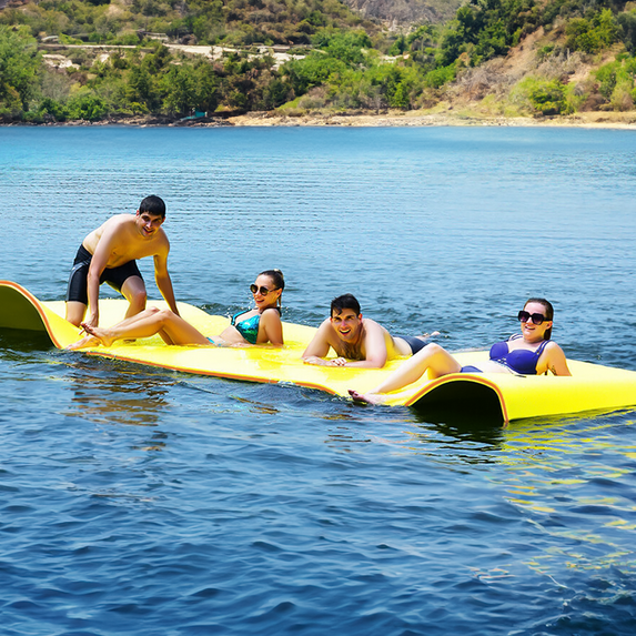 Bring Home Furniture 18x6 ft Floating Mat 10ft Bungee & Storage Straps 1500lb Capacity UV-Resistant XPE Foam Hi-Vis Safety​​