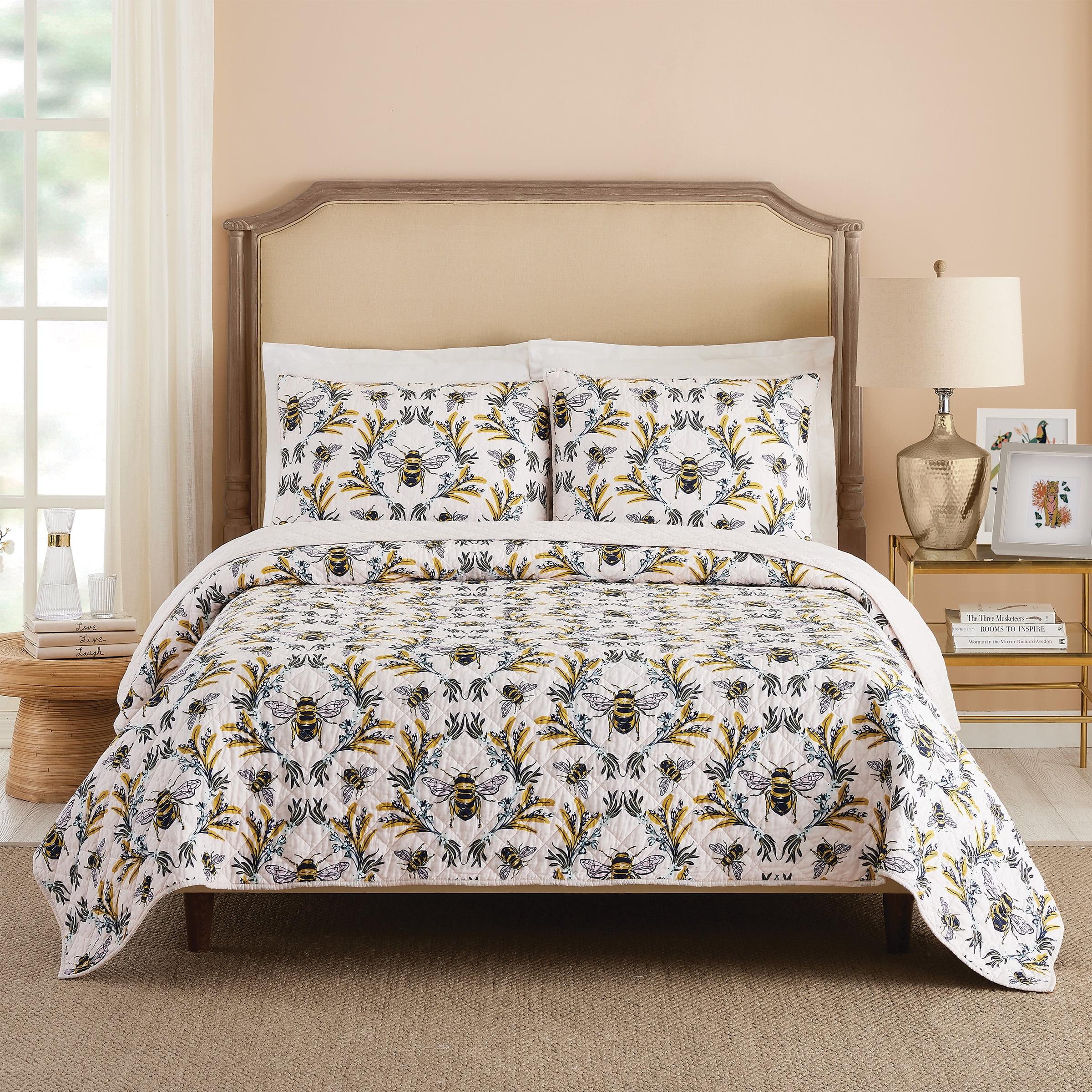 Bee Print Twin Cotton Reversible Quilt Set