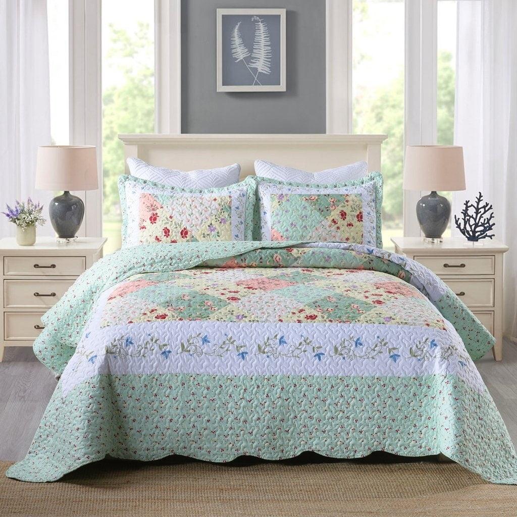 MarCielo Floral Quilt Set