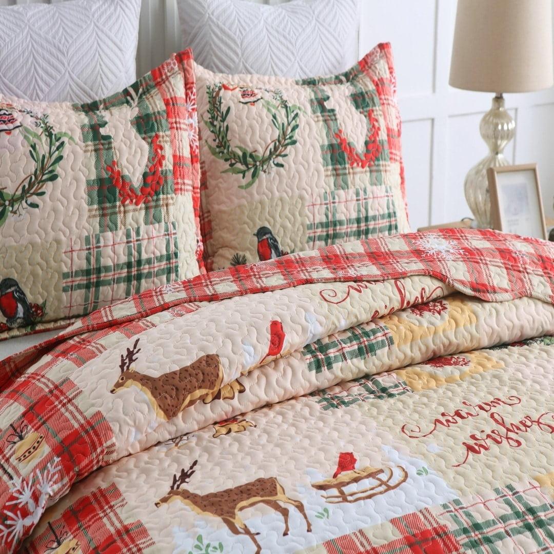 King Red and Beige Reversible Christmas Quilt Set