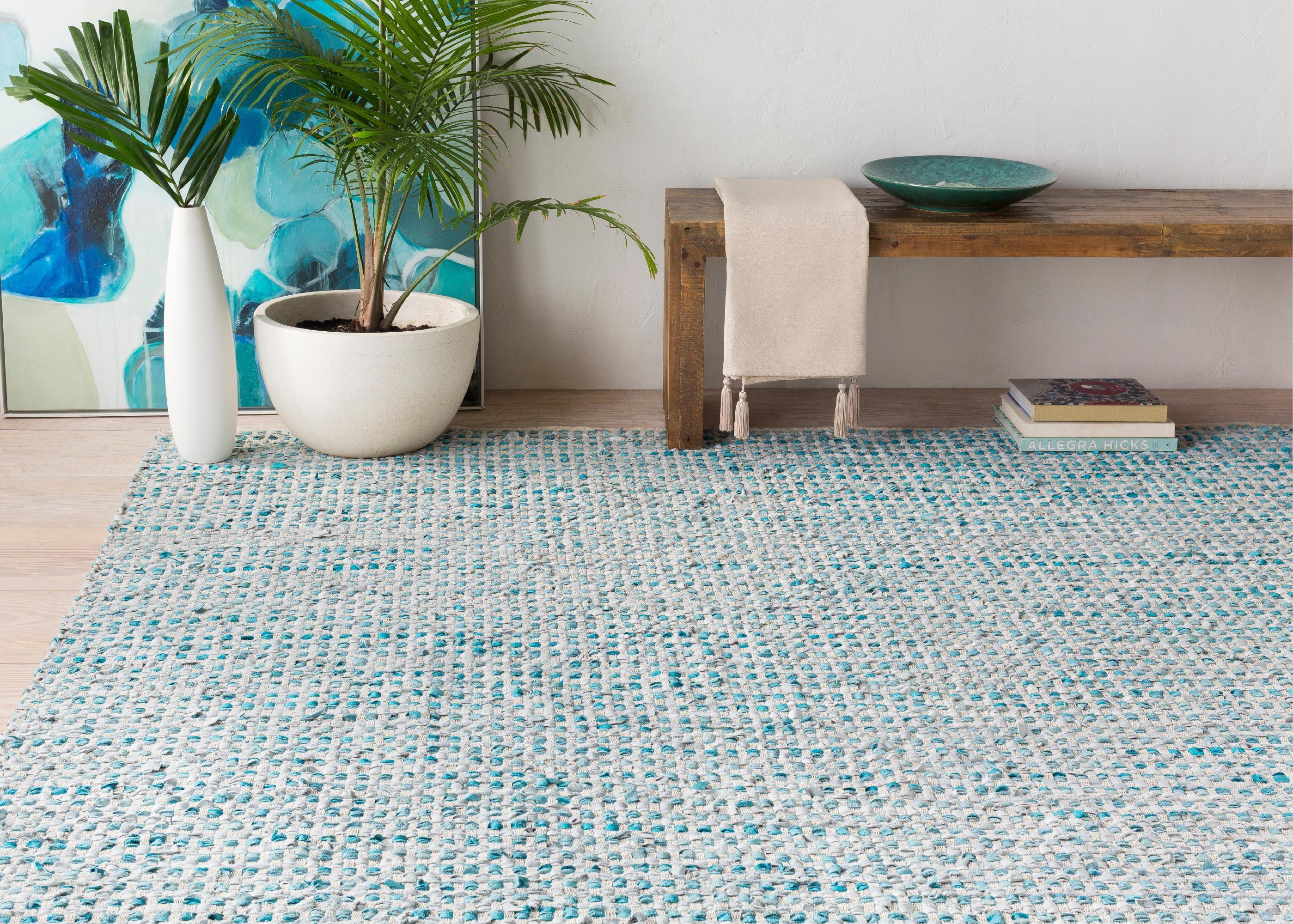 Sharice Teal and White Braided Wool 6' x 9' Area Rug