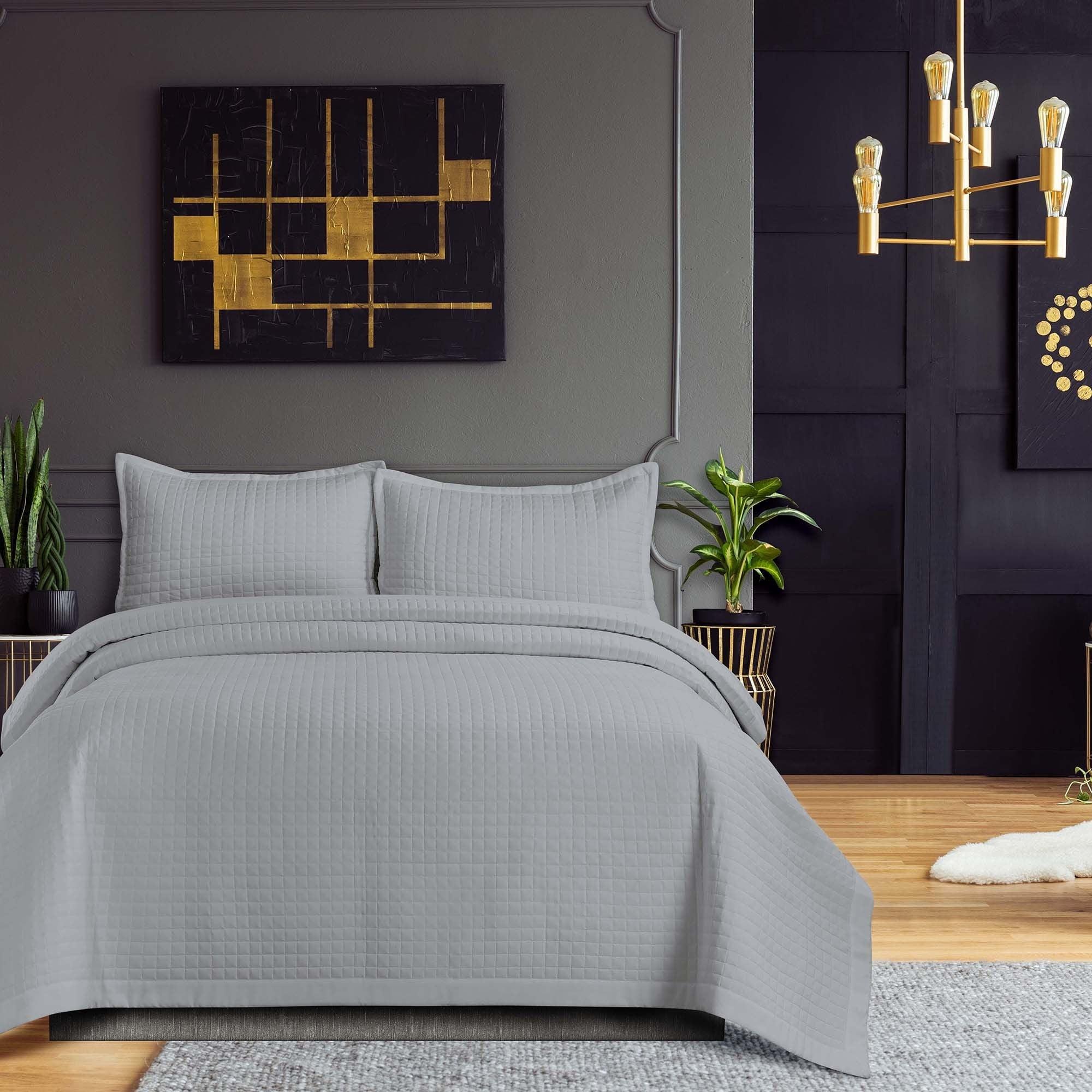 Twin Naples Microfiber Quilt Set Light Gray - Tribeca Living