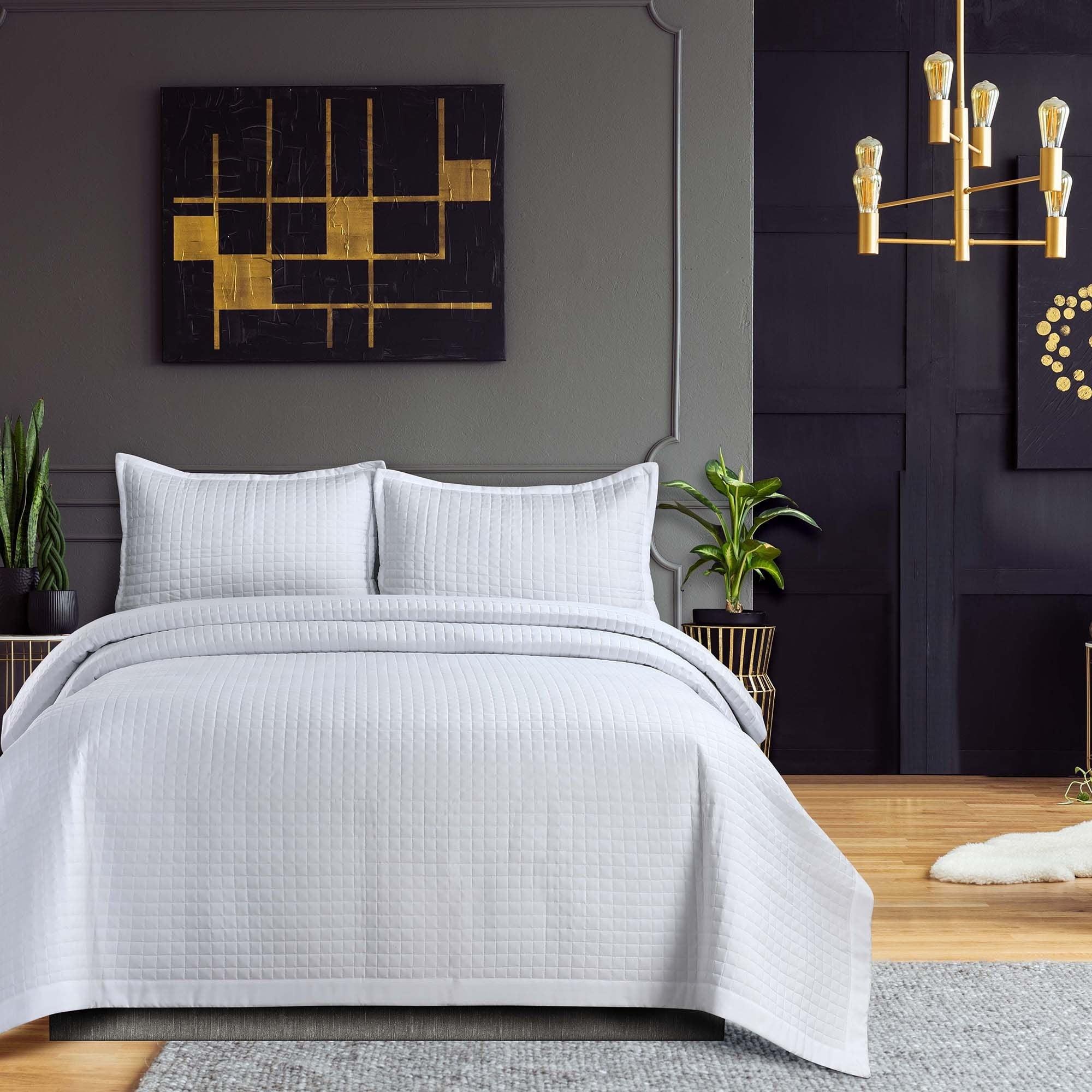 King Naples Microfiber Quilt Set White - Tribeca Living: All Ages, Box Quilting, Includes 2 King Shams