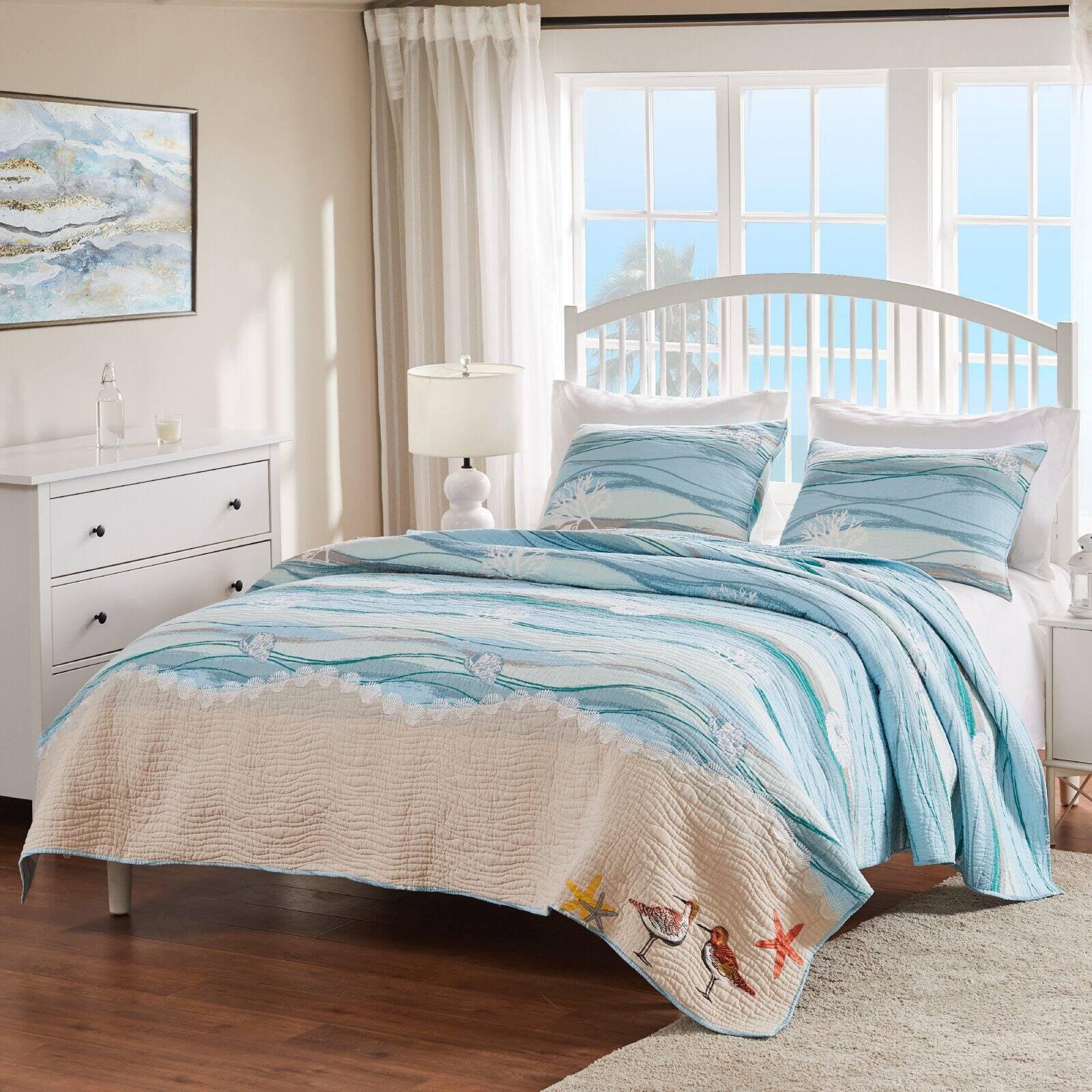 Maui Blue/White/Sand Standard Cotton Reversible Quilt Set