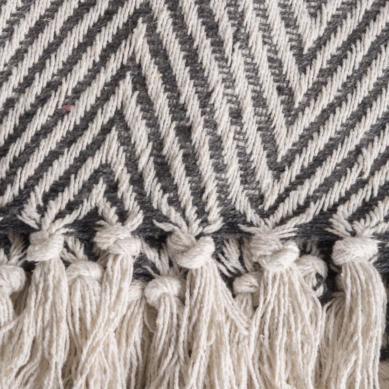 Design Imports Dll Hand Woven Throw Blanket