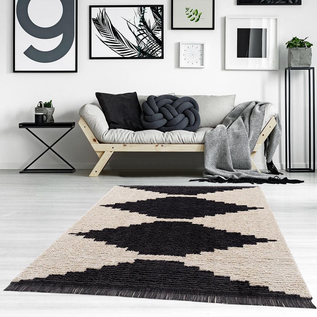 Allie Black & Ivory Synthetic 5' x 7' Easy-Care Area Rug